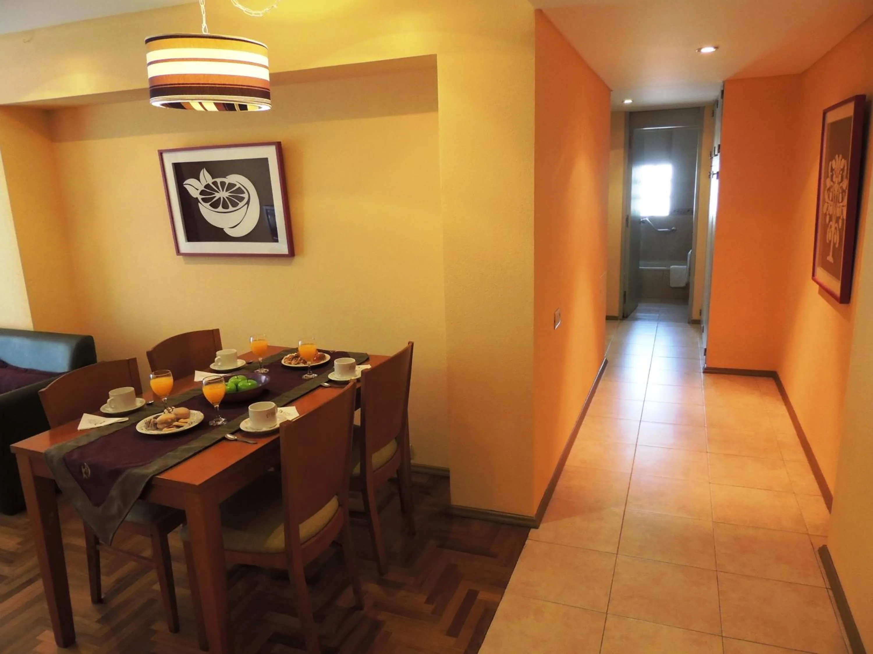 Dining area in King David Flat Hotel - Argentina