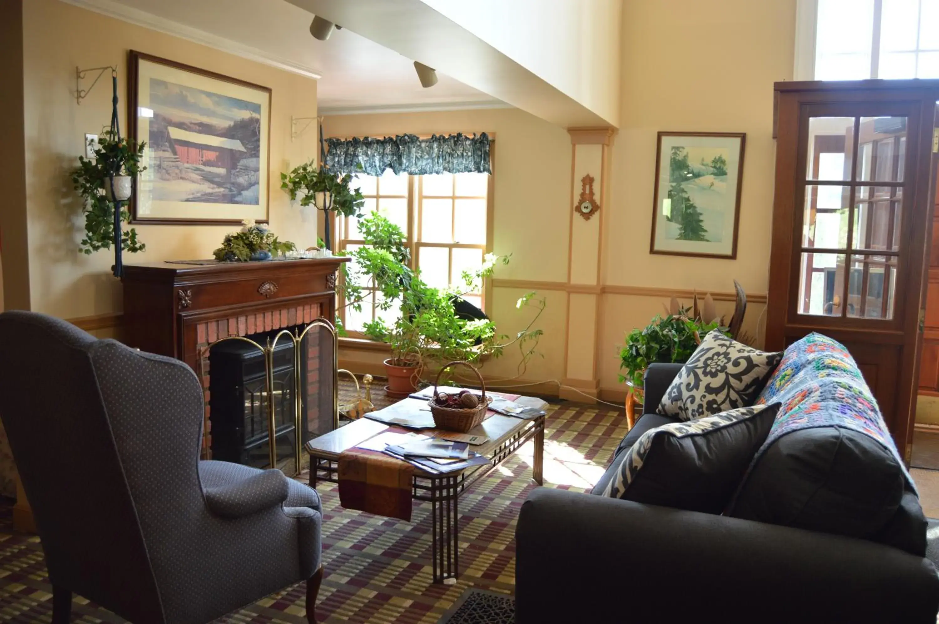 Lobby or reception in Hollow Inn and Motel Lobby or reception in Hollow Inn and Motel
