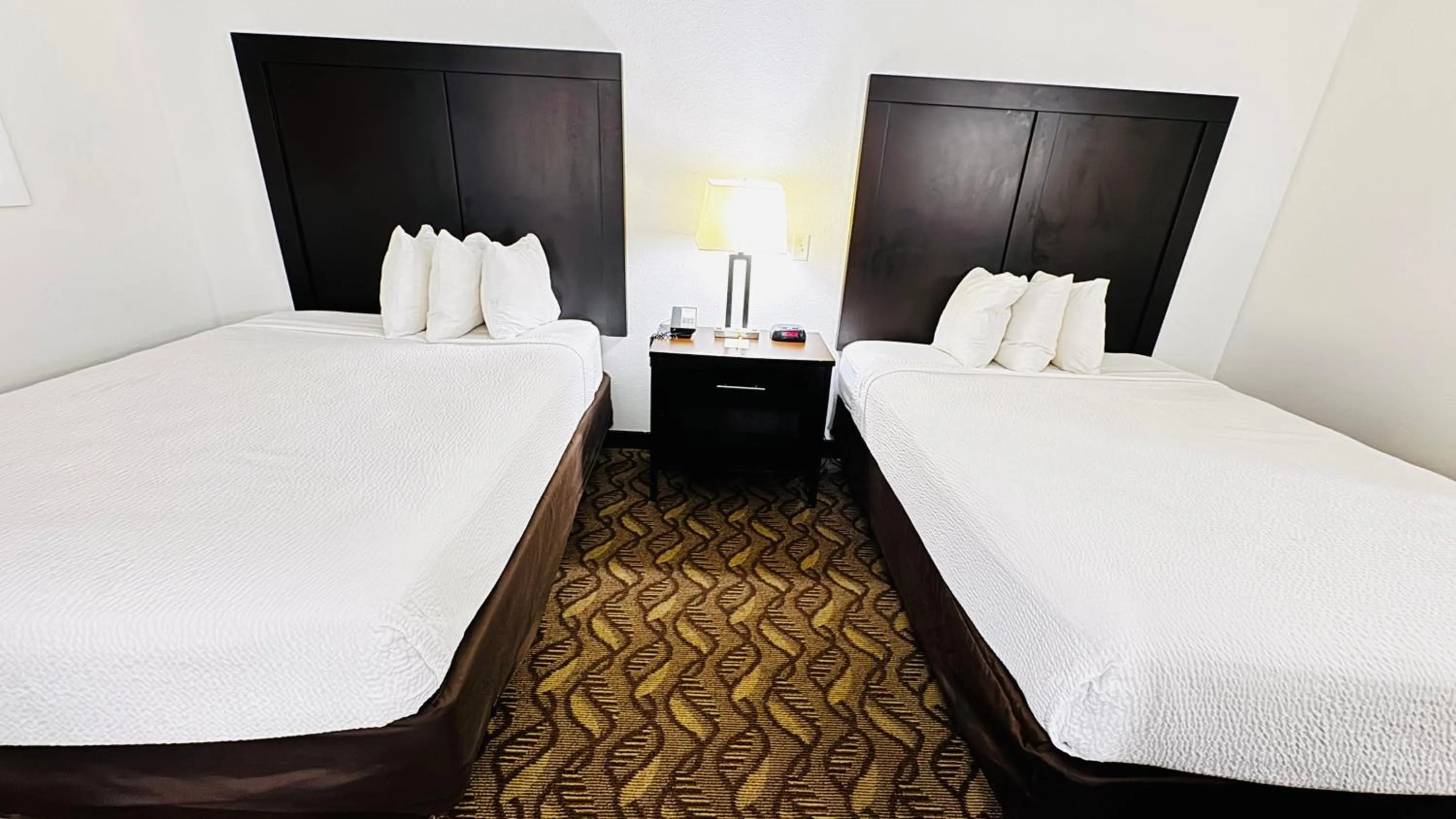 Bed in Days Inn by Wyndham North Platte