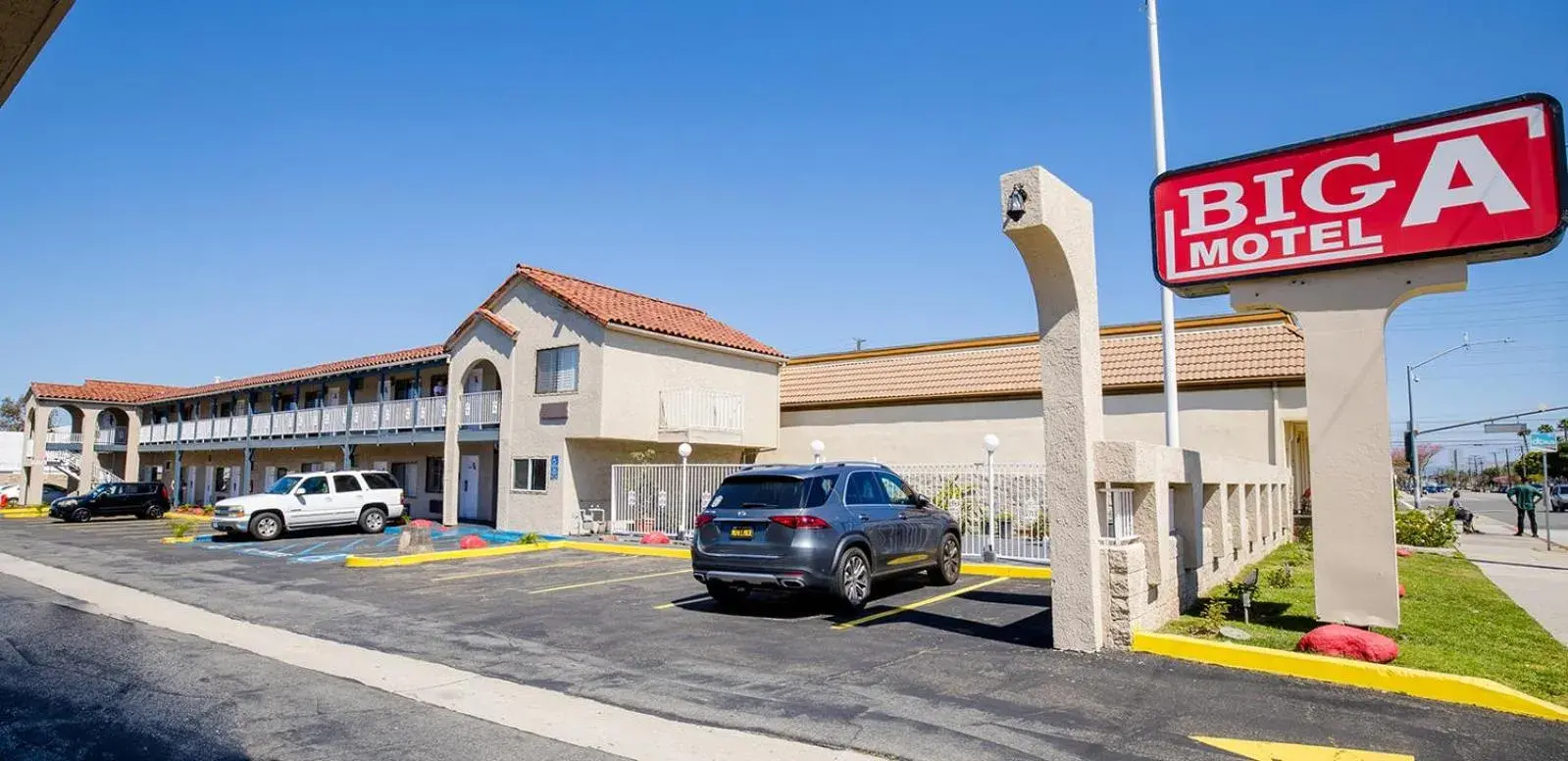 Property building in Big A Motel Property building in Big A Motel
