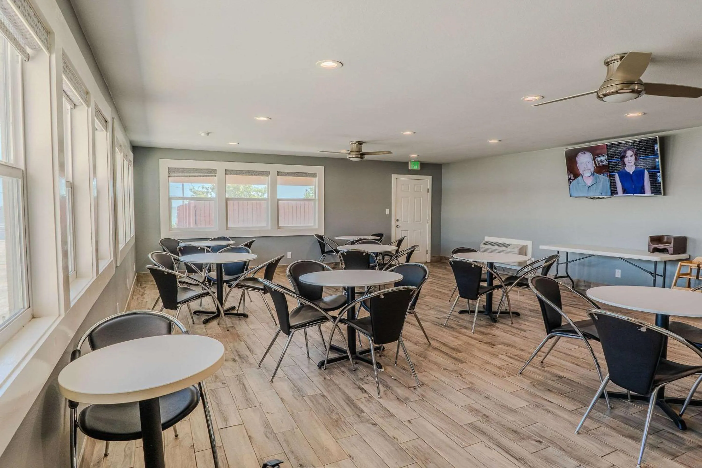 Breakfast in Quality Inn Rockport on Aransas Bay