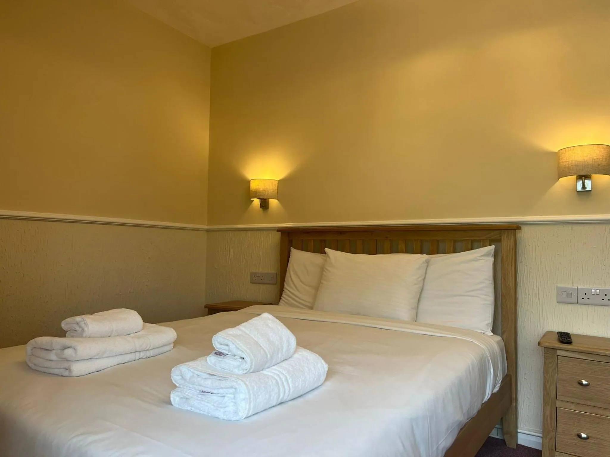 Bedroom, Bed in Rothwell House Hotel