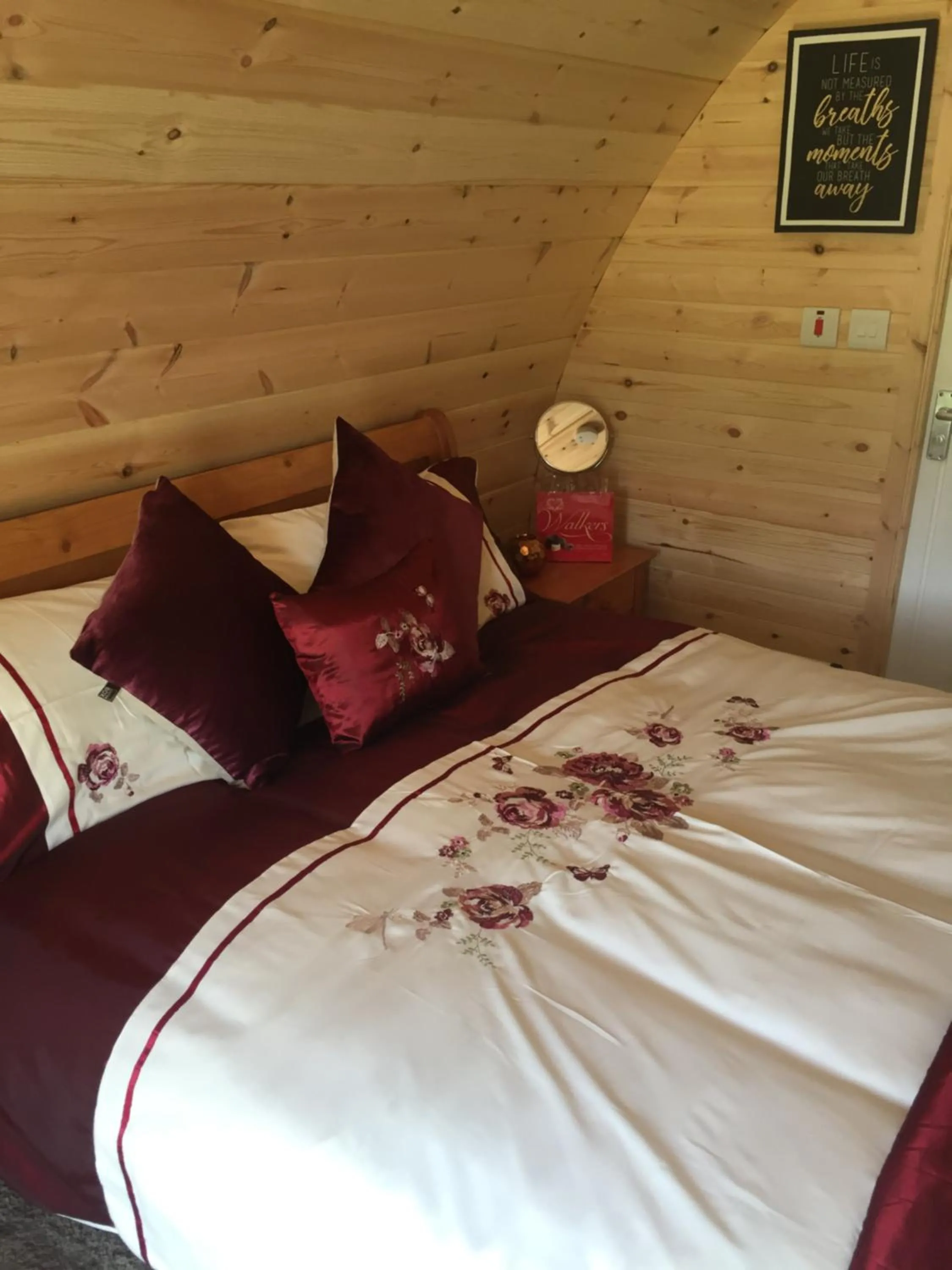 Property building, Bed in Clonakilty Accommodation