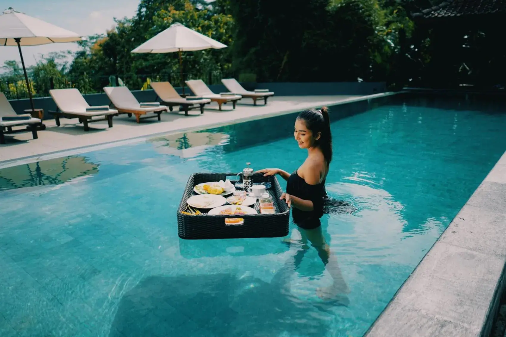 Food and drinks in Villa Borobudur Resort Food and drinks in Villa Borobudur Resort