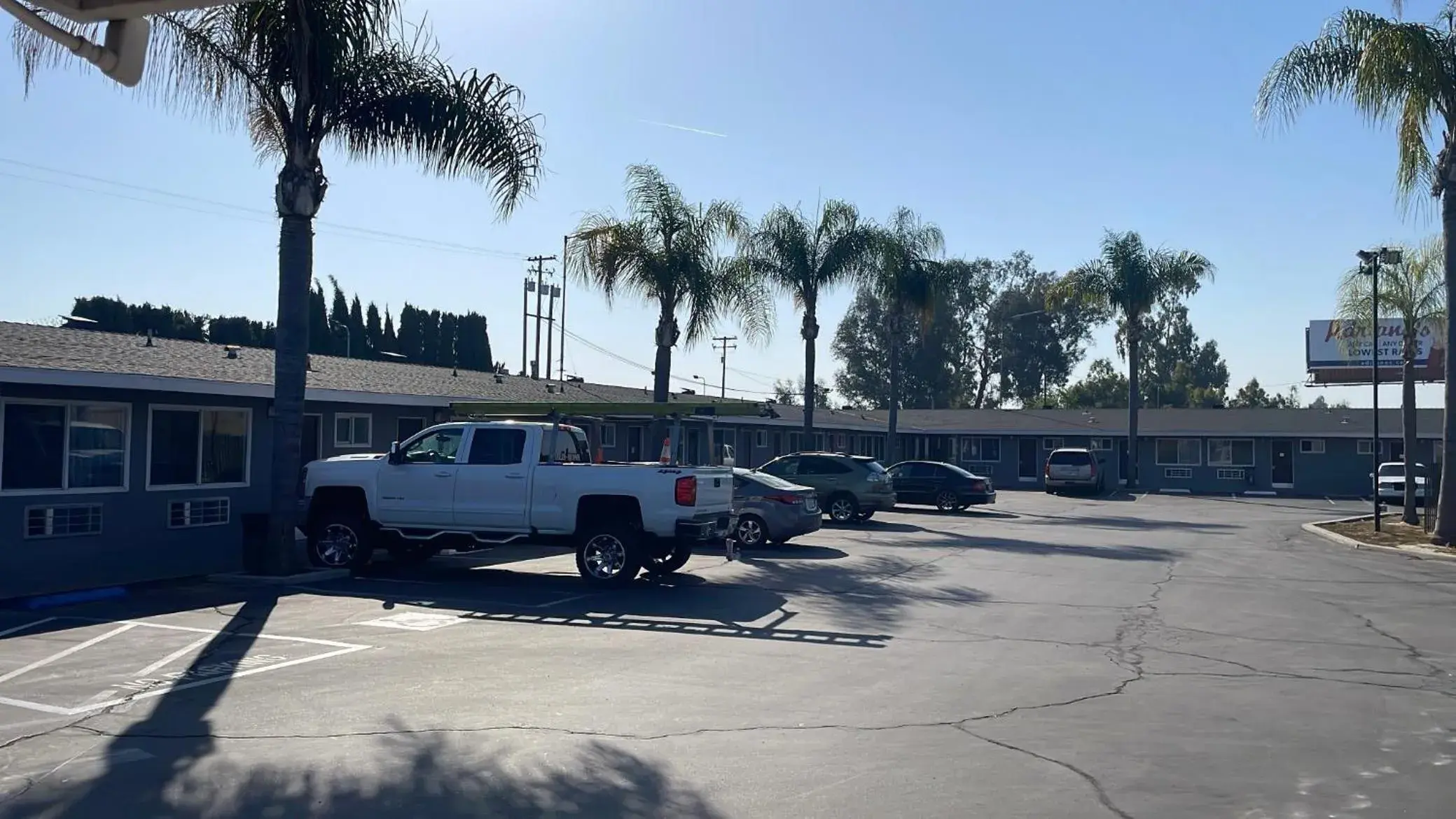 Property building in King's Inn Motel Property building in King's Inn Motel