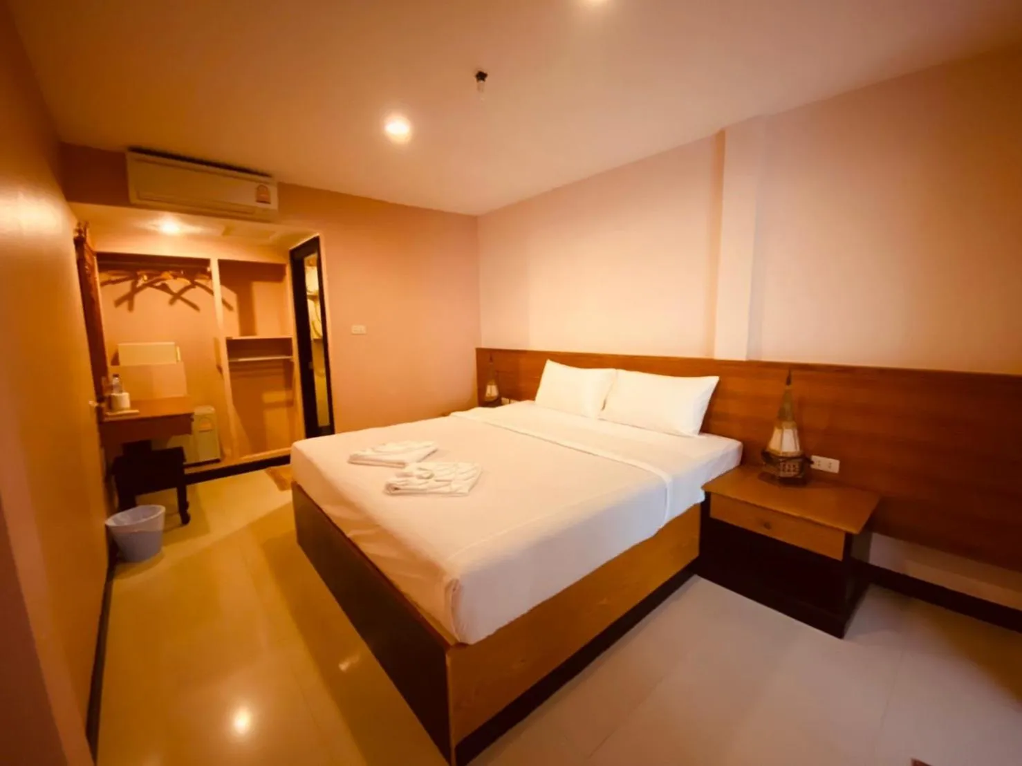 Bedroom, Bed in Delight Resort