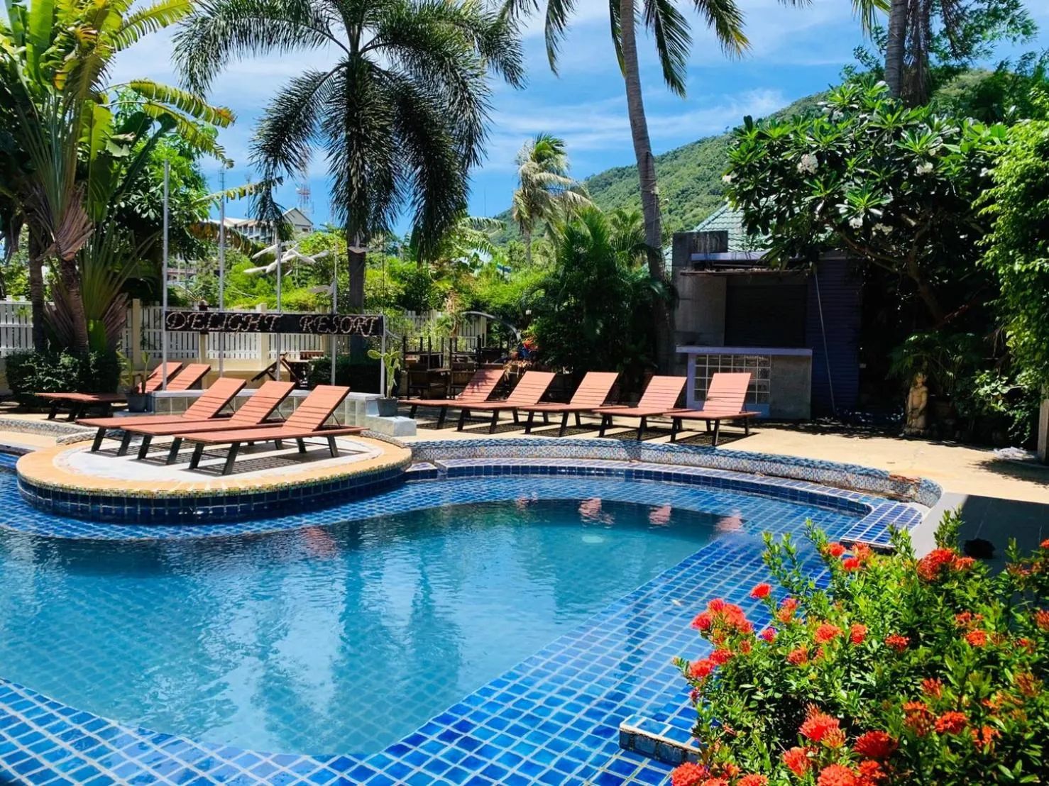 Swimming pool in Delight Resort