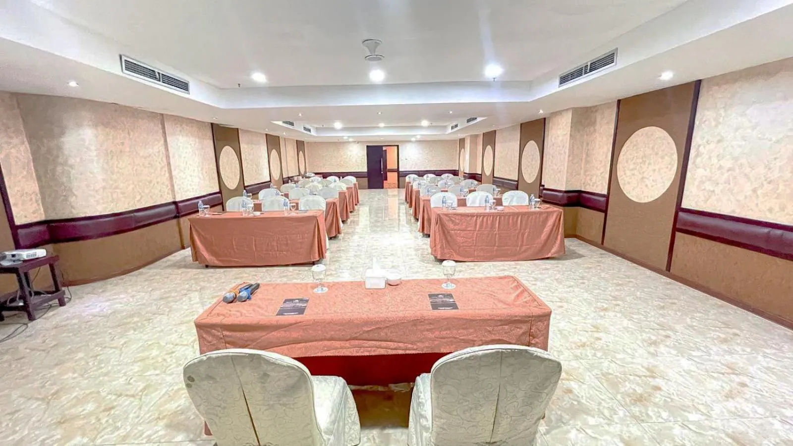 Meeting/conference room in Pacific Palace Hotel