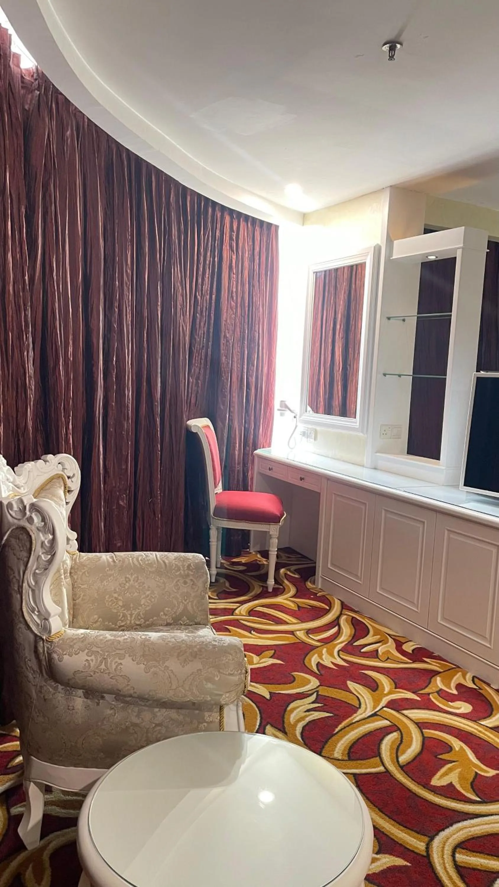 Pacific Palace Hotel