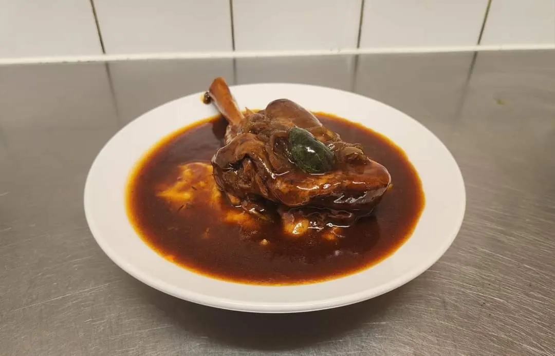 Restaurant/places to eat in Central Hotel Hobart