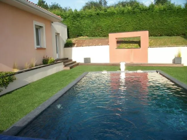 Swimming pool in villa terrefort