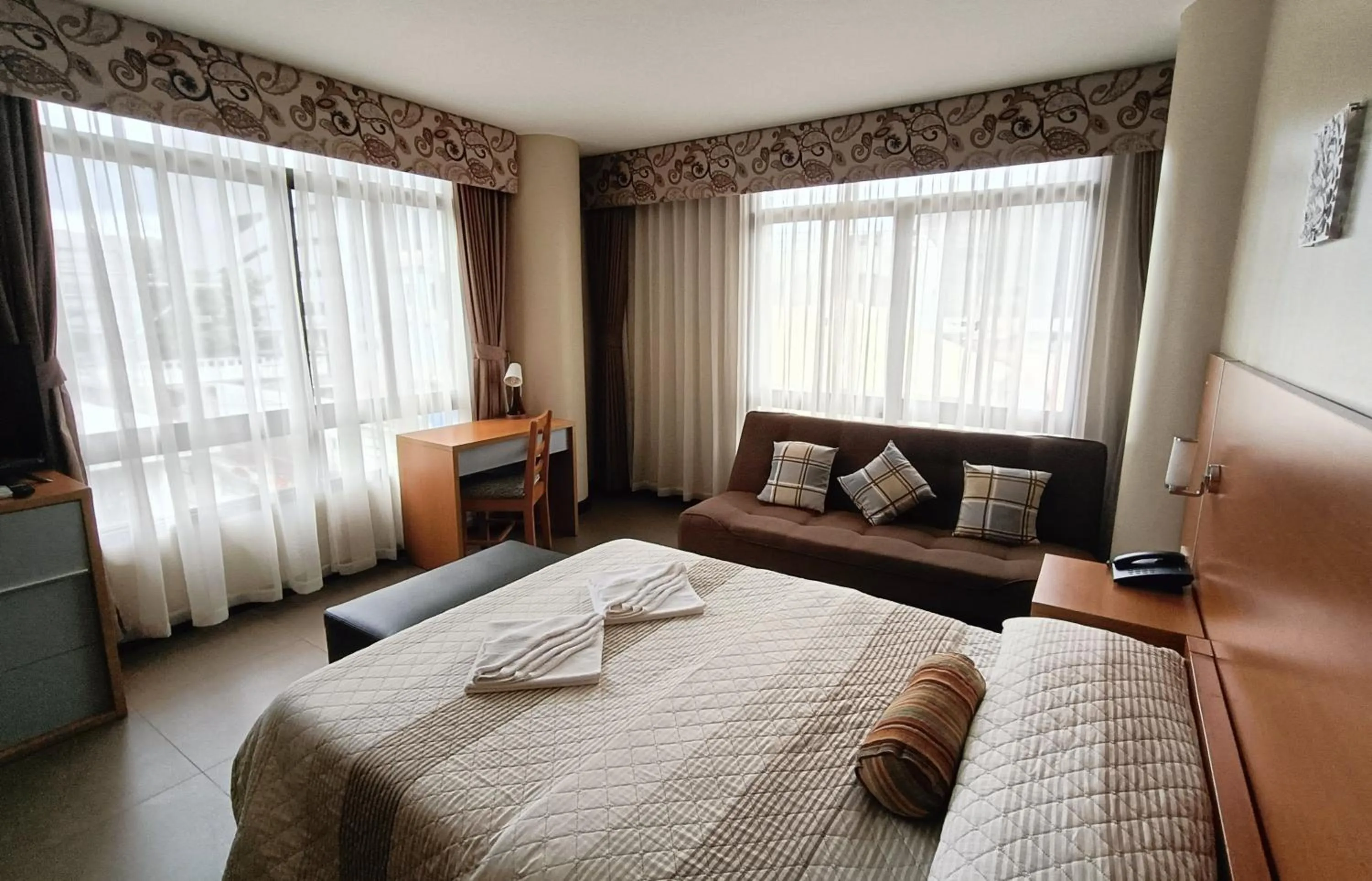 Bed in Fuente Oro Business Suites Cebu