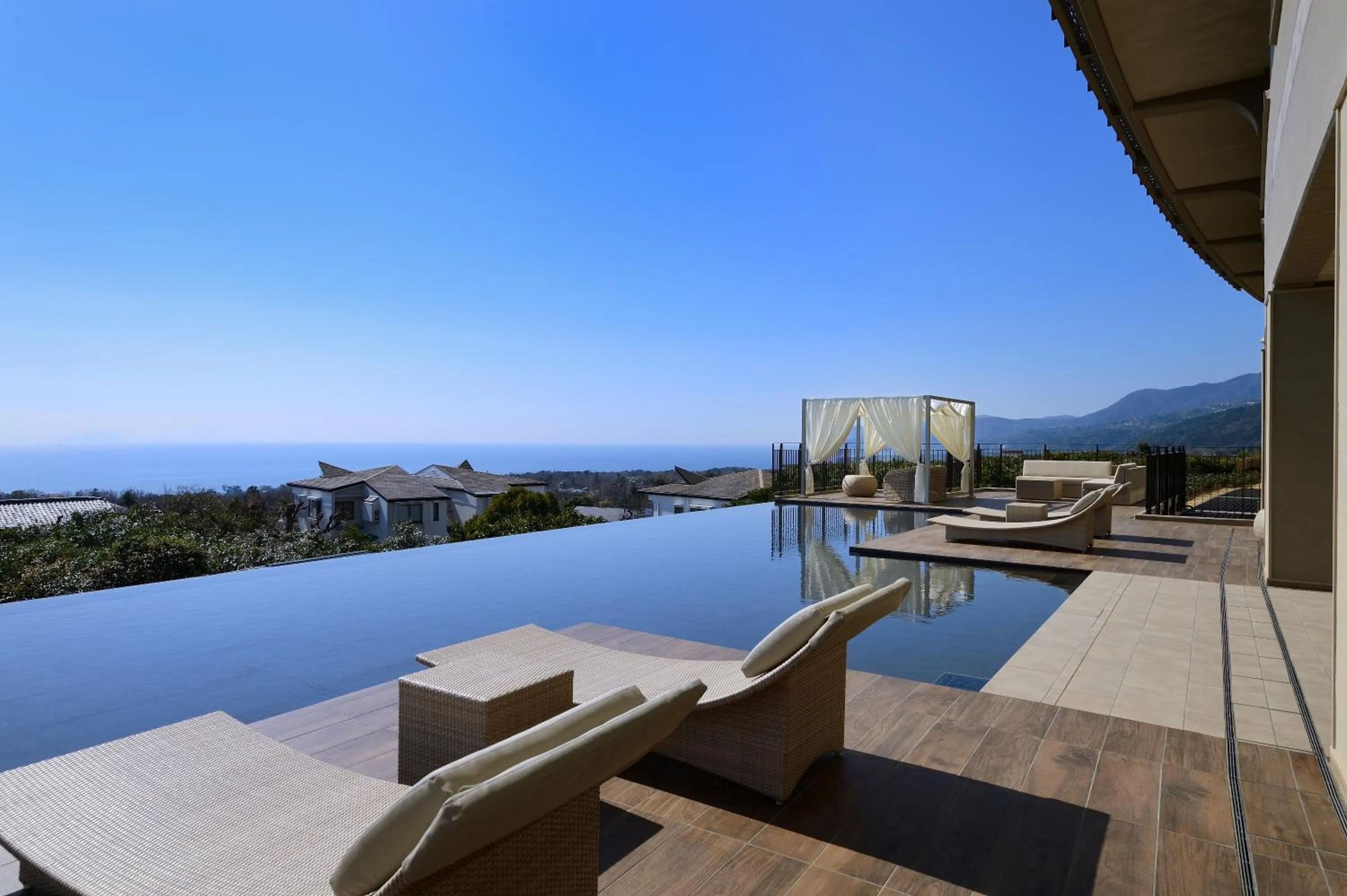 Balcony/Terrace in KAMENOI HOTEL Izukogen