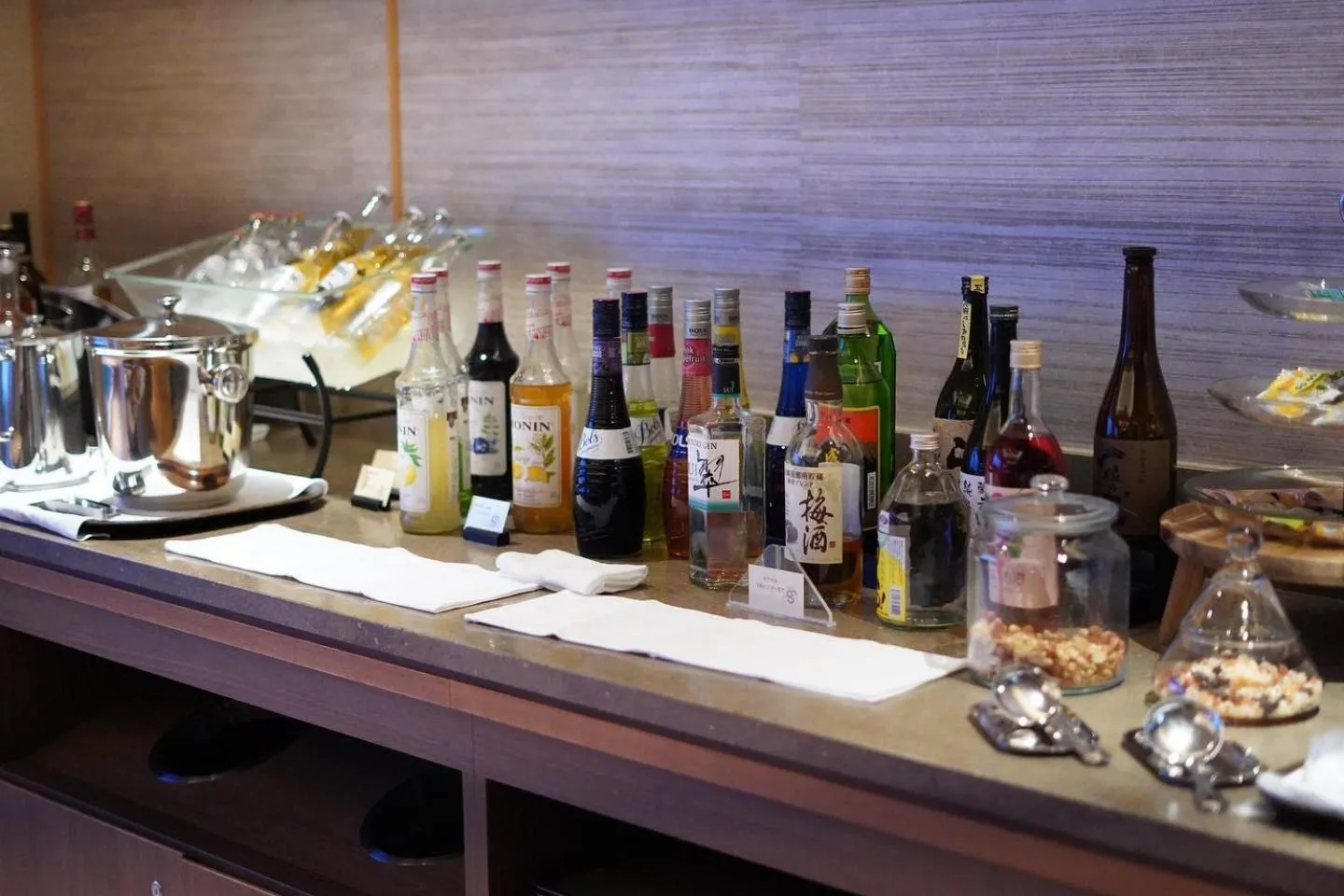 Lounge or bar in KAMENOI HOTEL Izukogen