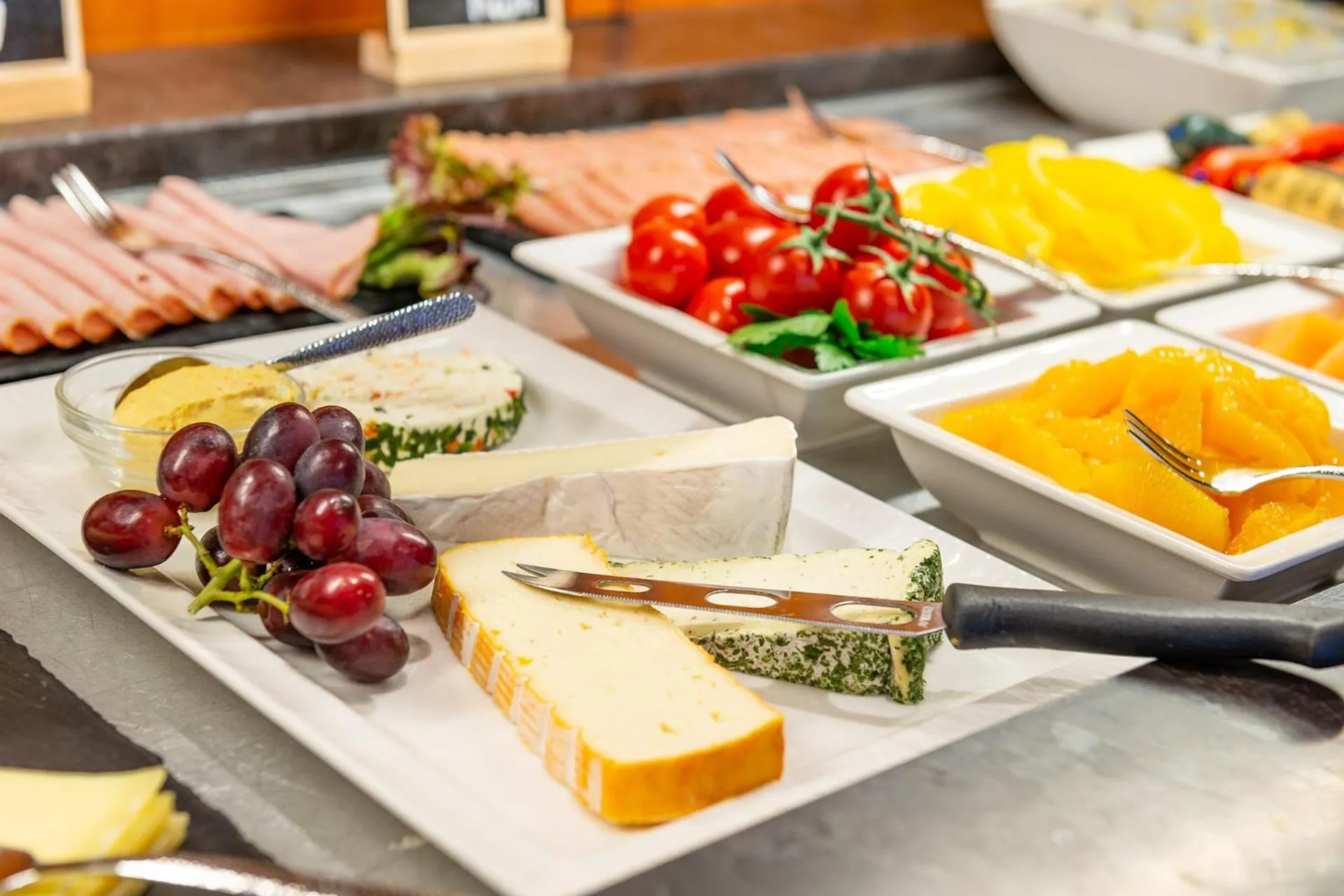 Buffet breakfast in Bayerischer Hof