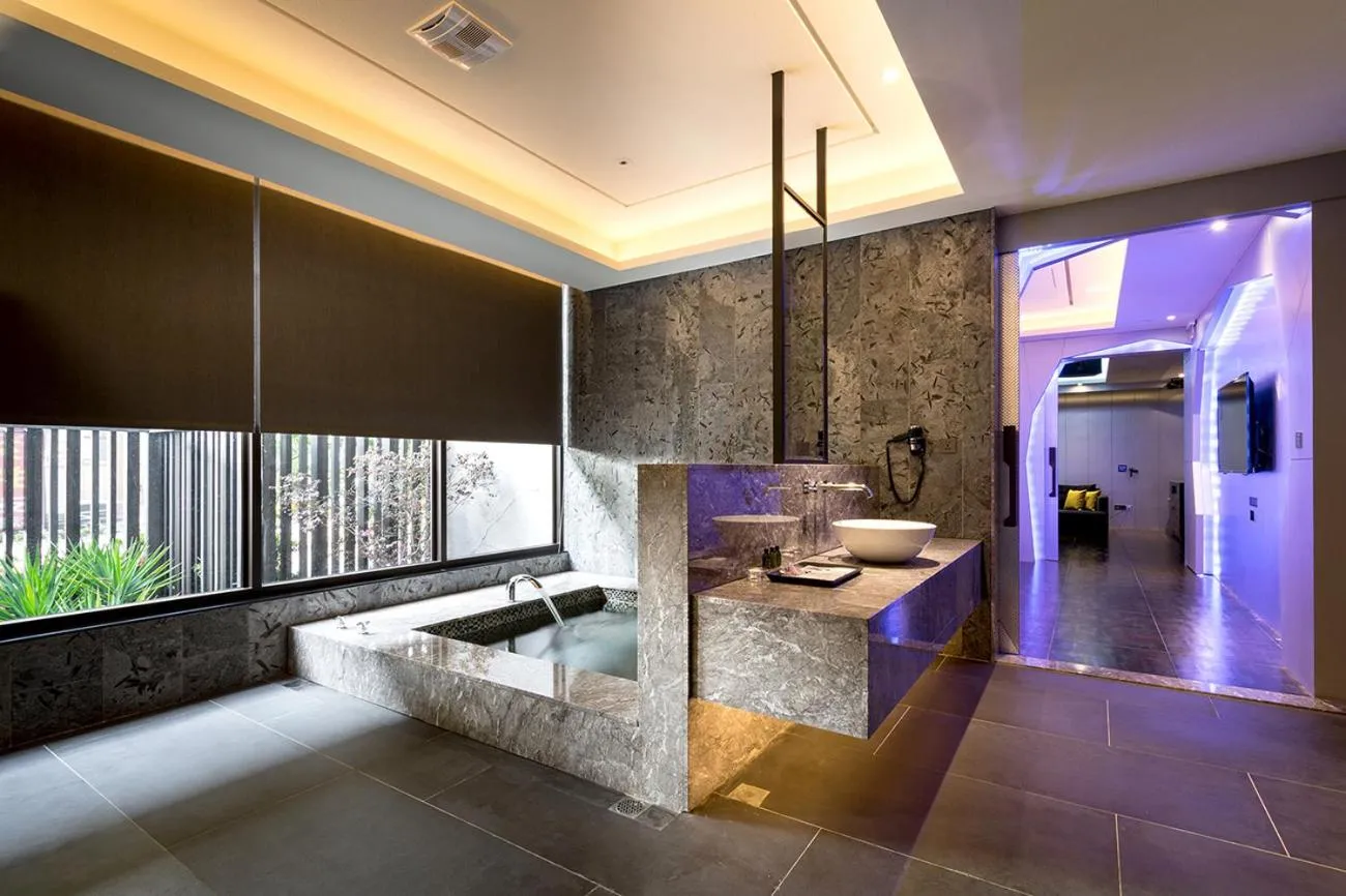 Bathroom in Norwegian Forest Leisure Motel