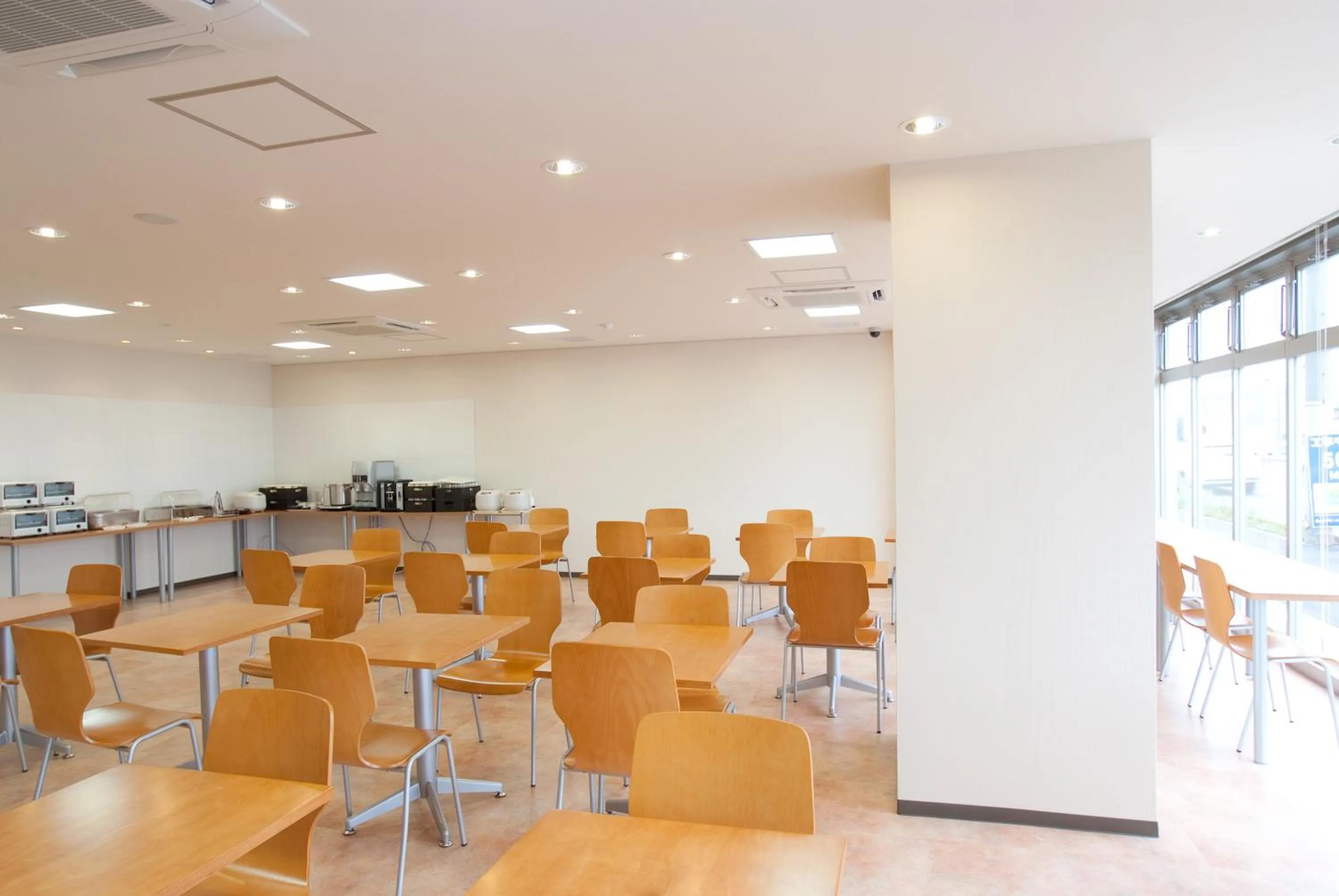 Restaurant/places to eat in Hotel Aston Plaza Himeji