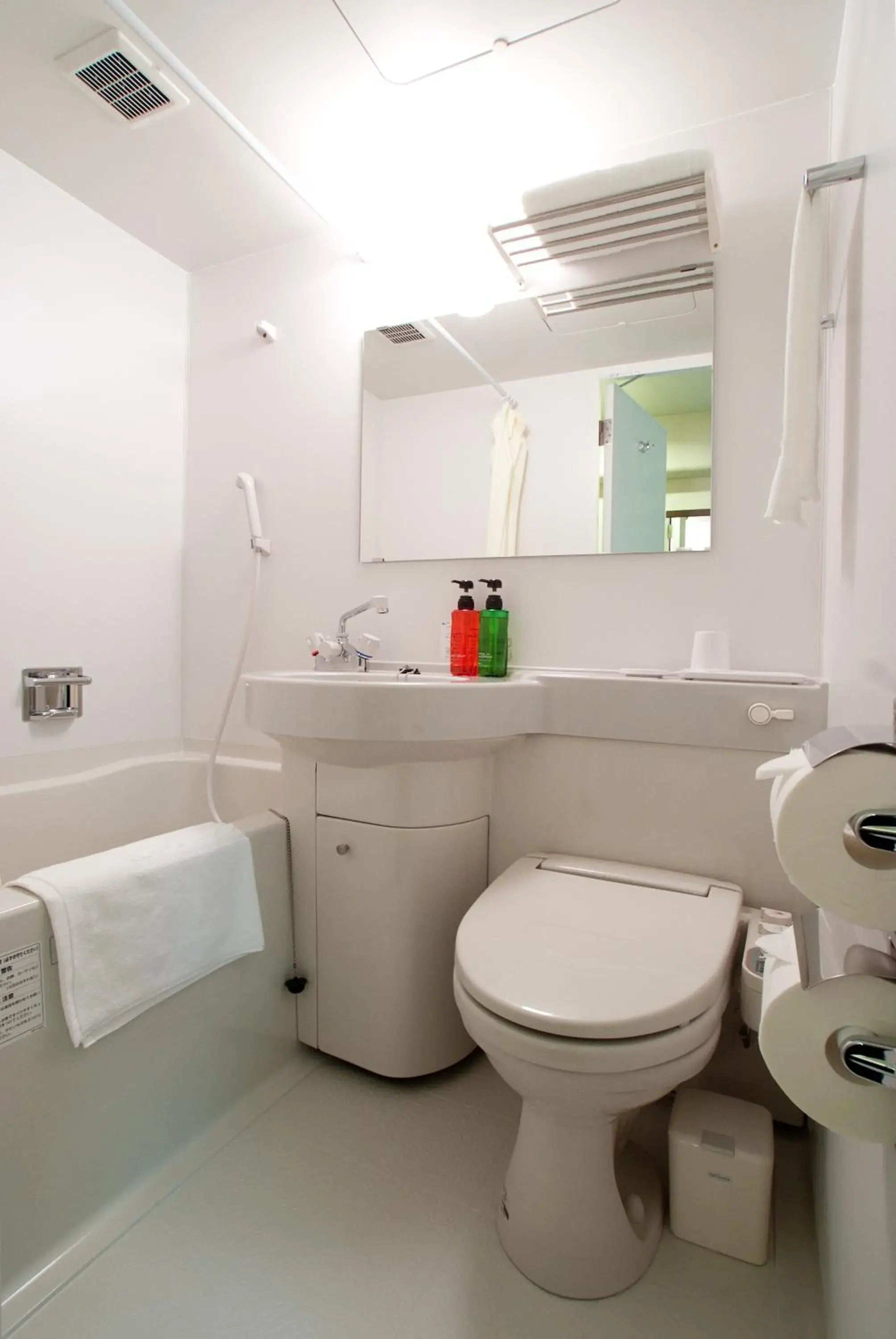 Double Room with Small Double Bed - single occupancy - Non-Smoking in Hotel Aston Plaza Himeji Double Room with Small Double Bed - single occupancy - Non-Smoking in Hotel Aston Plaza Himeji