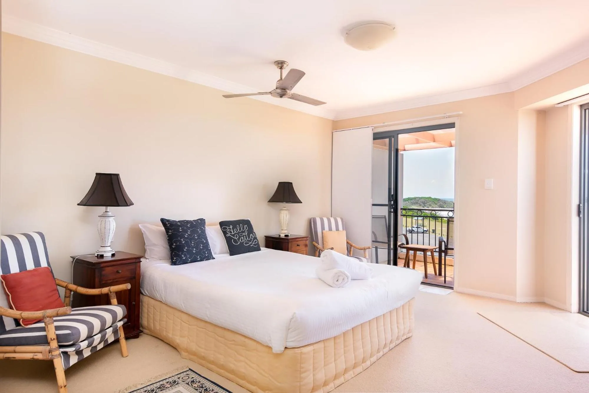Sea view, Bed in Breakers Unit 1 10 - LJHooker Yamba