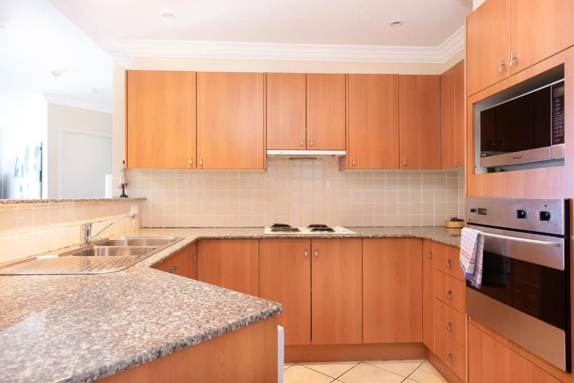 Kitchen or kitchenette in Breakers Unit 1 10 - LJHooker Yamba