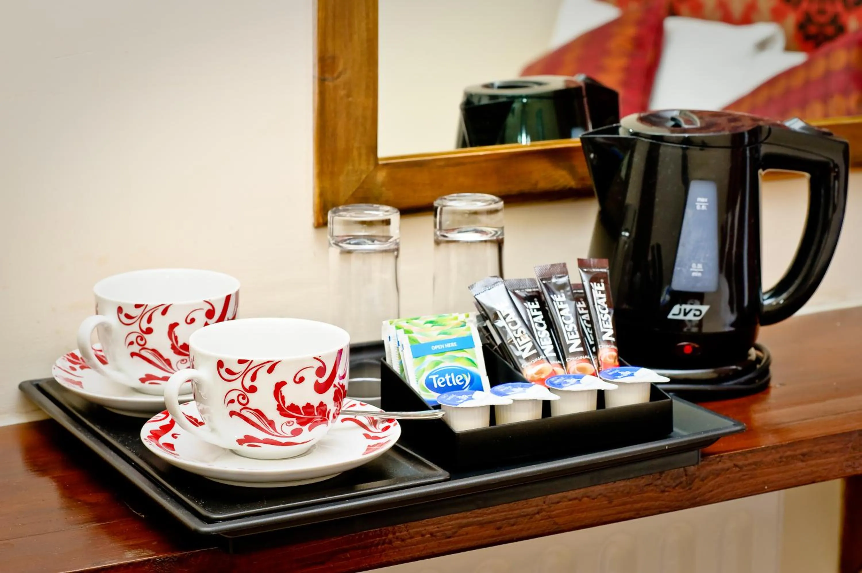 Coffee/tea facilities in Avonmore Hotel