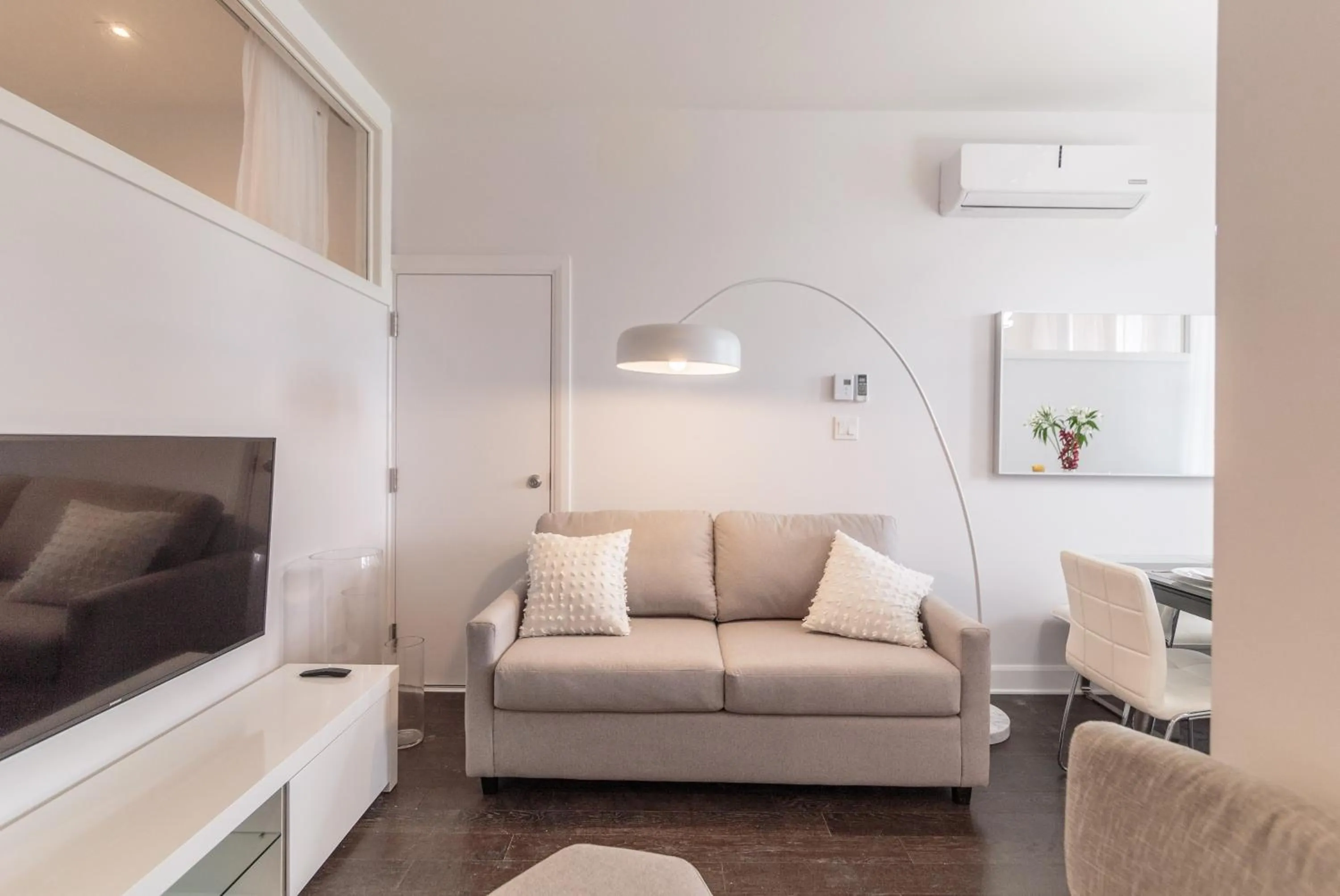 Seating area in Parc Avenue Residences Mile End