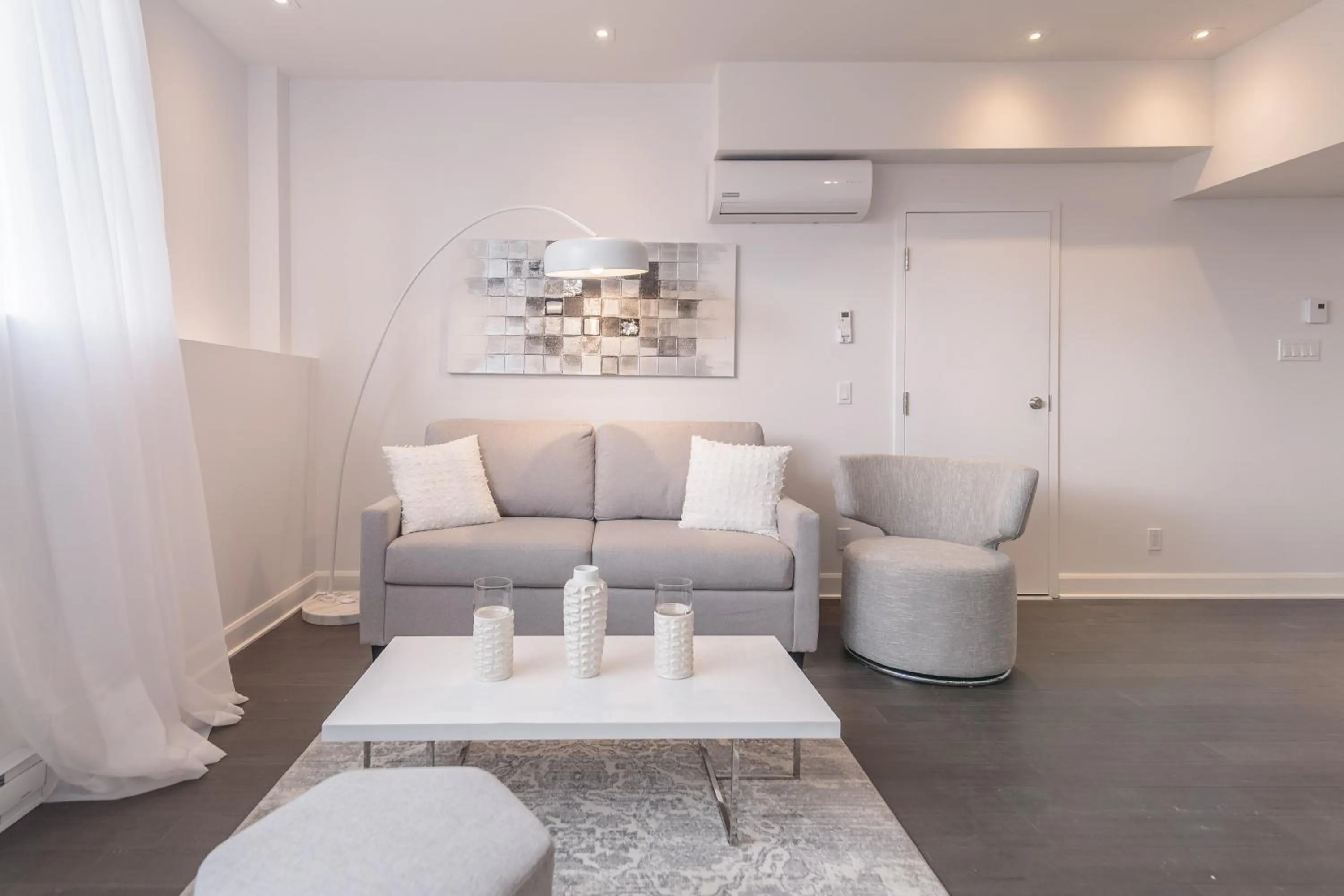 Seating area in Parc Avenue Residences Mile End