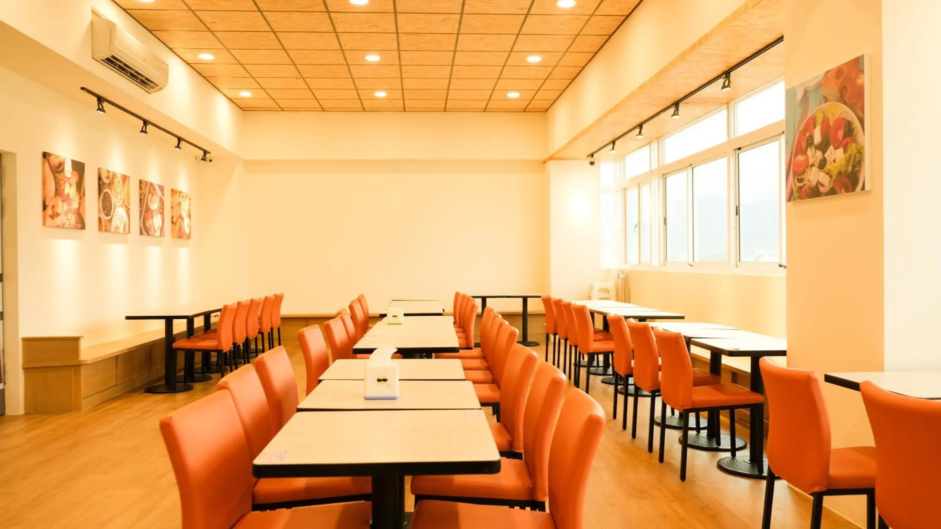 Restaurant/places to eat in Taitung Railway Inn Restaurant/places to eat in Taitung Railway Inn