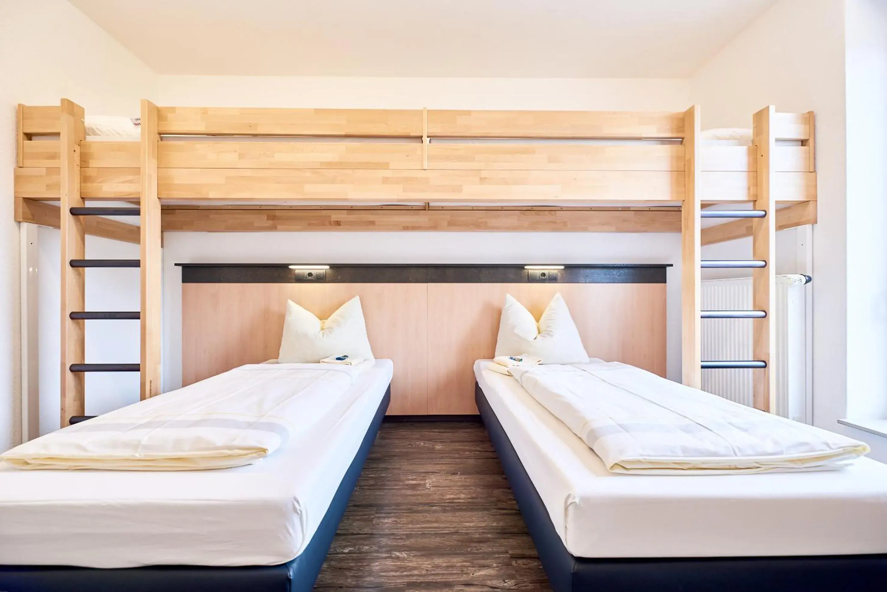 Quadruple Room with Bathroom in Bielefeld JBB Jugendgästehaus Quadruple Room with Bathroom in Bielefeld JBB Jugendgästehaus