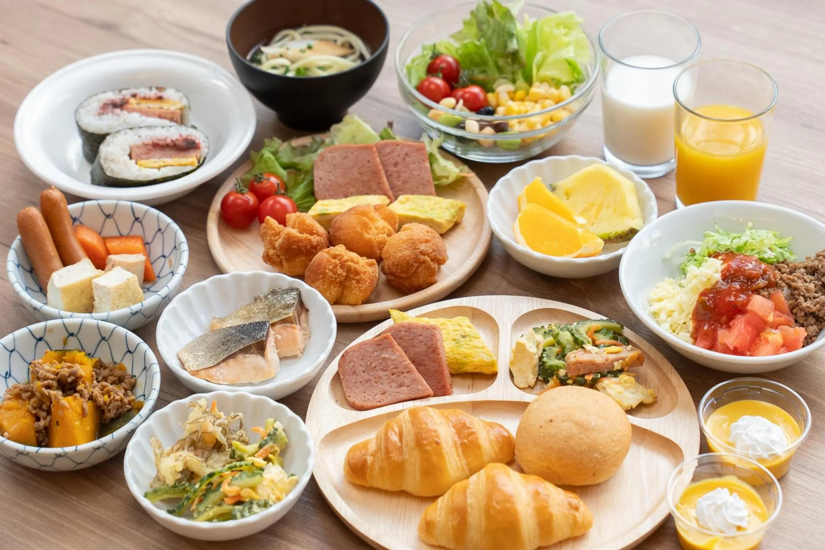 Buffet breakfast in Smile Hotel Miyakojima