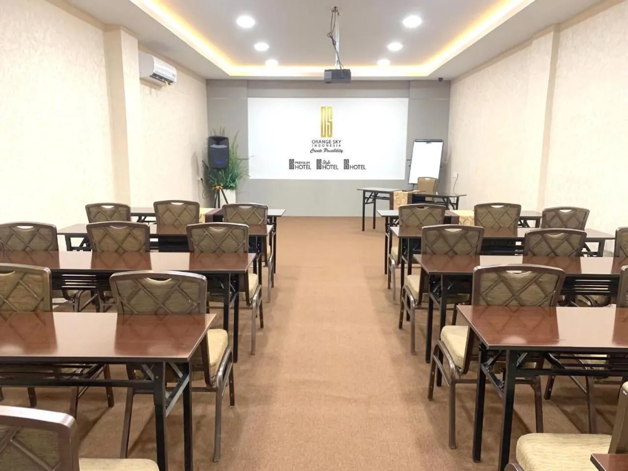Meeting/conference room in Sky View Hotel Managed by OS