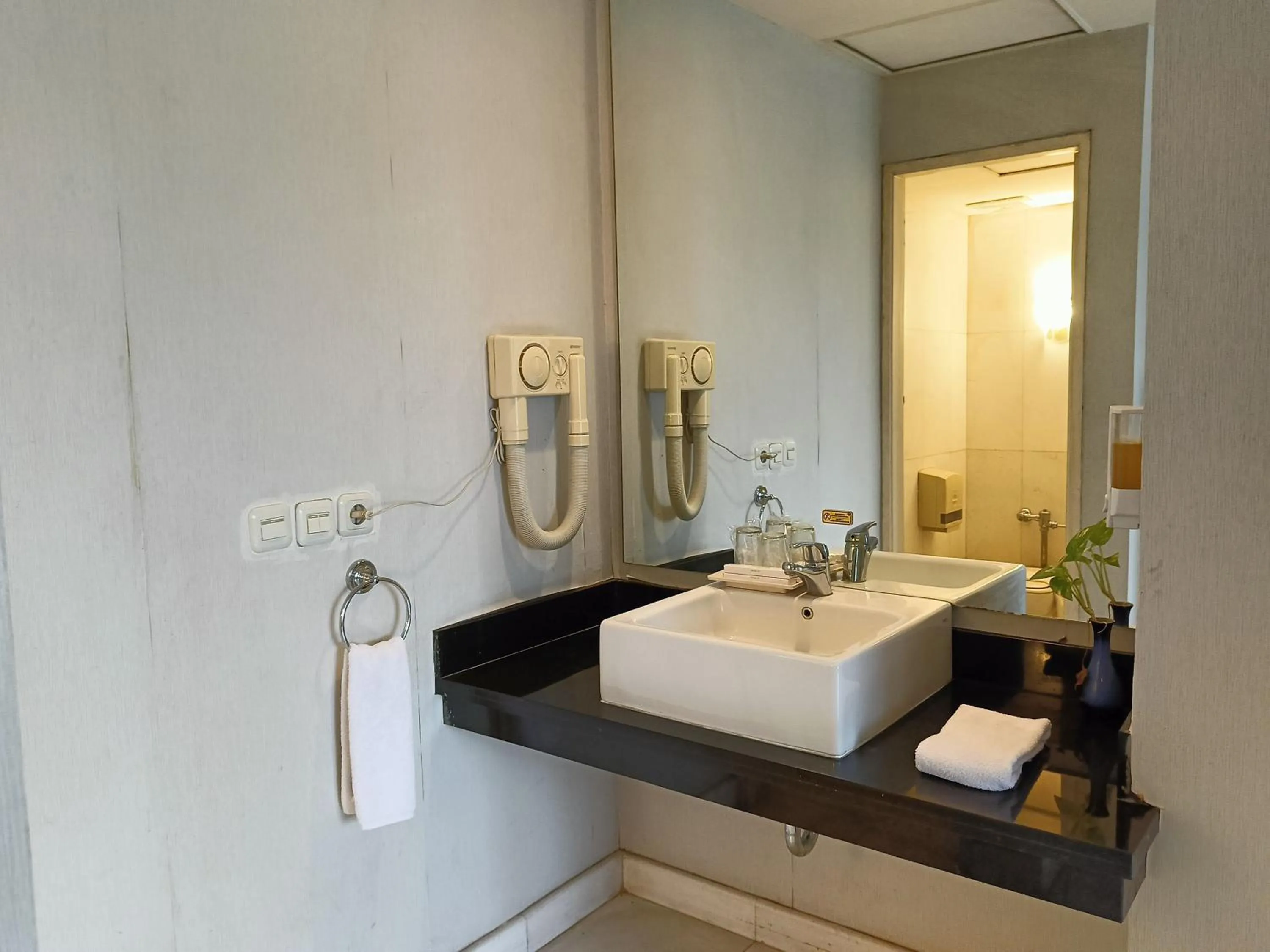 Bathroom in Lux Tychi Hotel