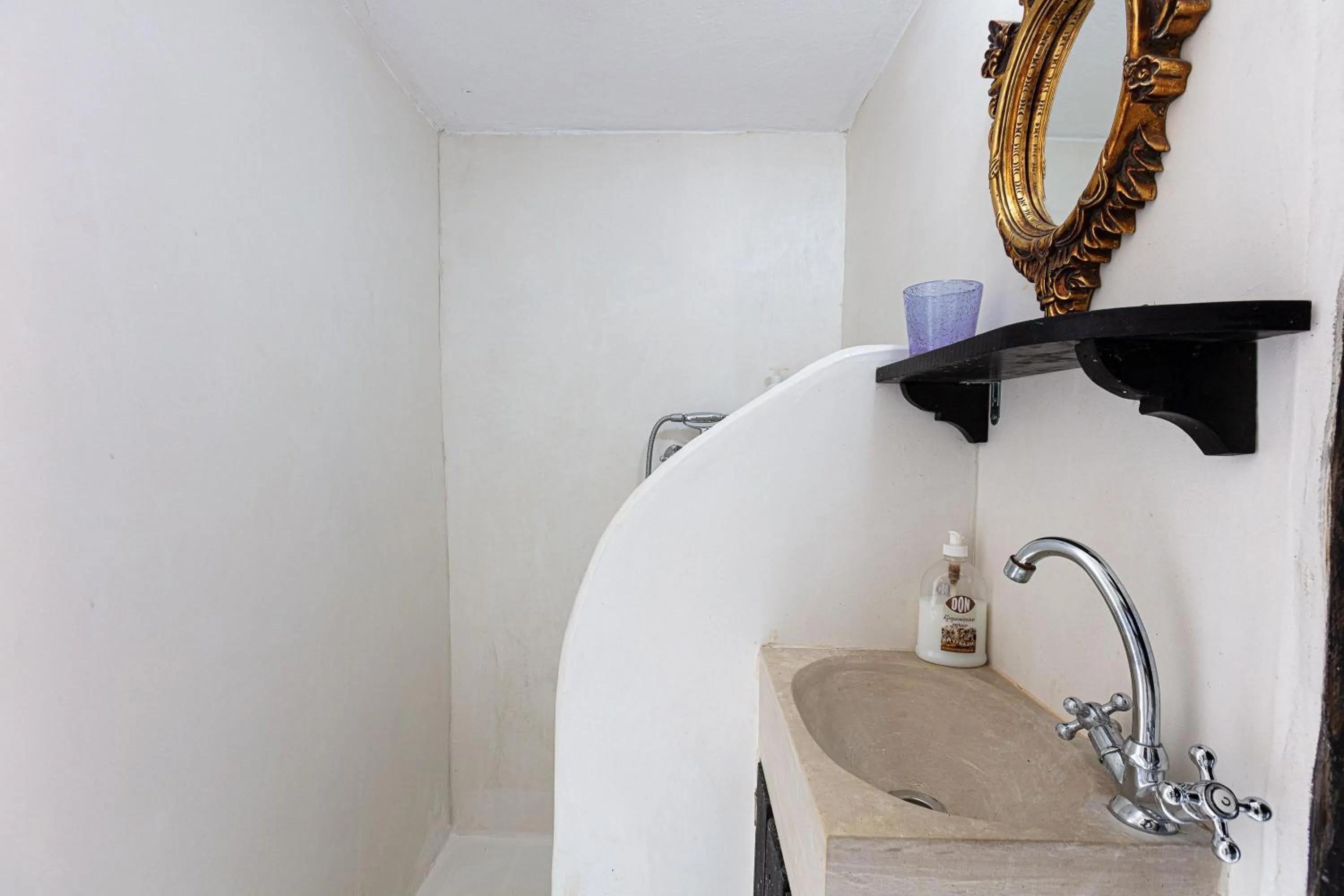 Antonia's House - Old town