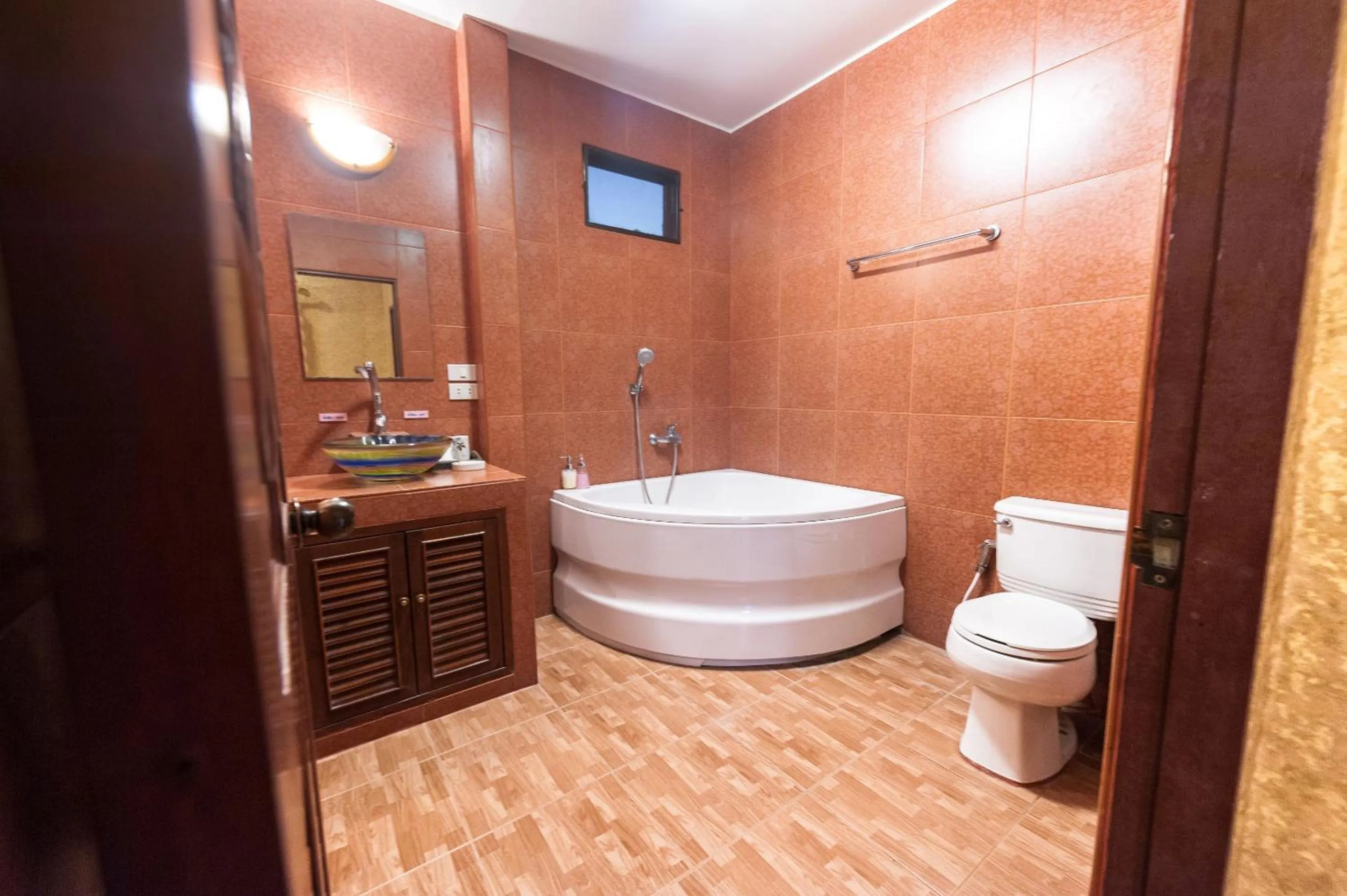 Bathroom in Ruen Ariya Resort