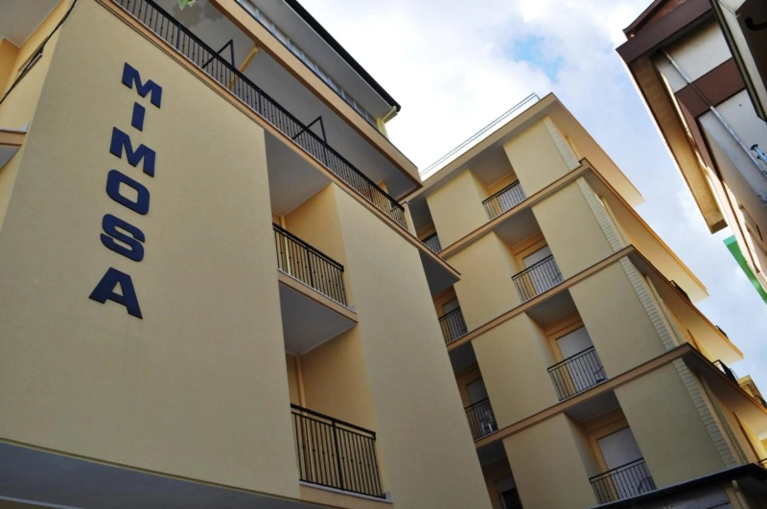 Facade/entrance in Hotel Mimosa