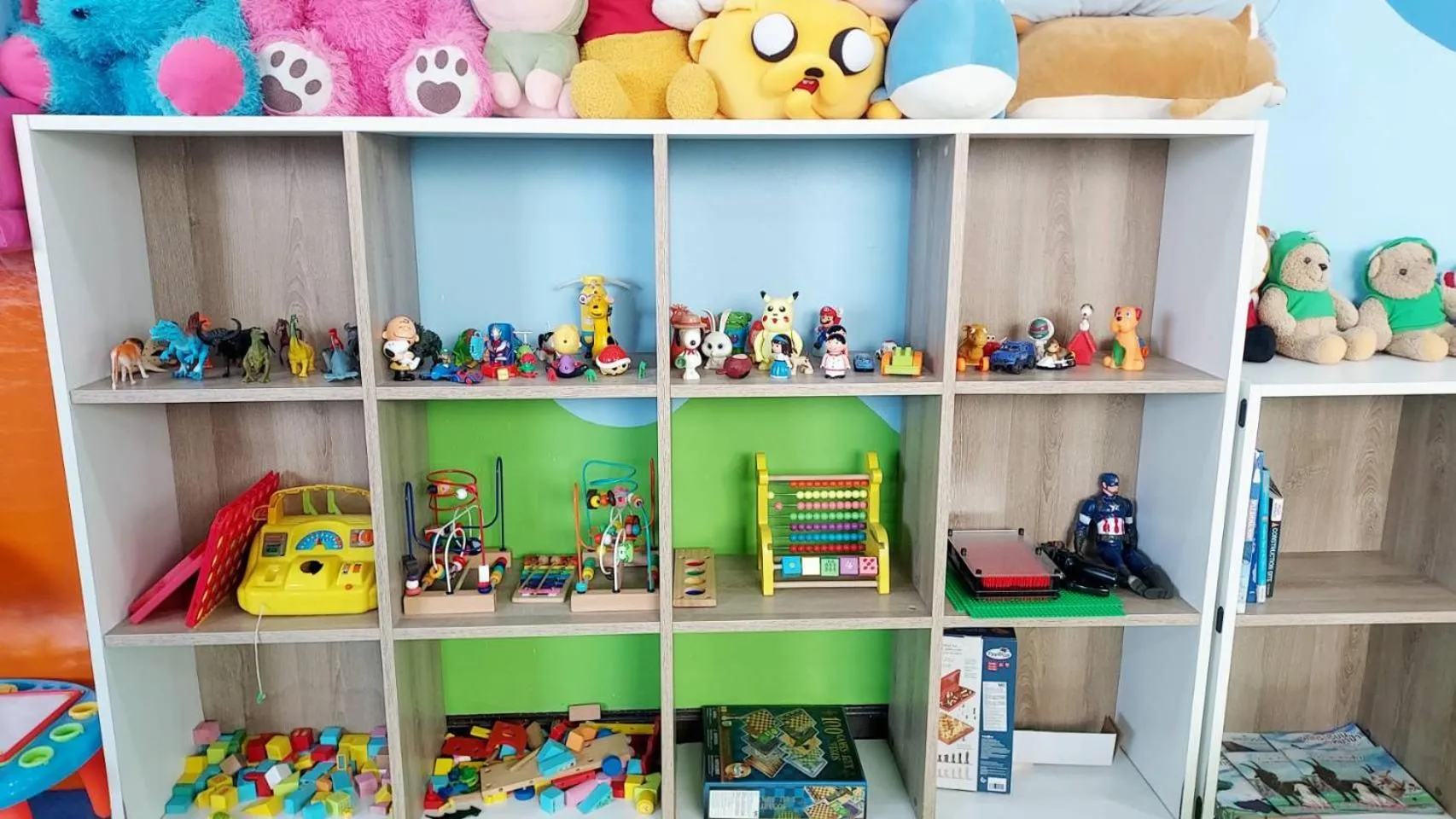 Library in Saisawan Beach Luxury Hotel