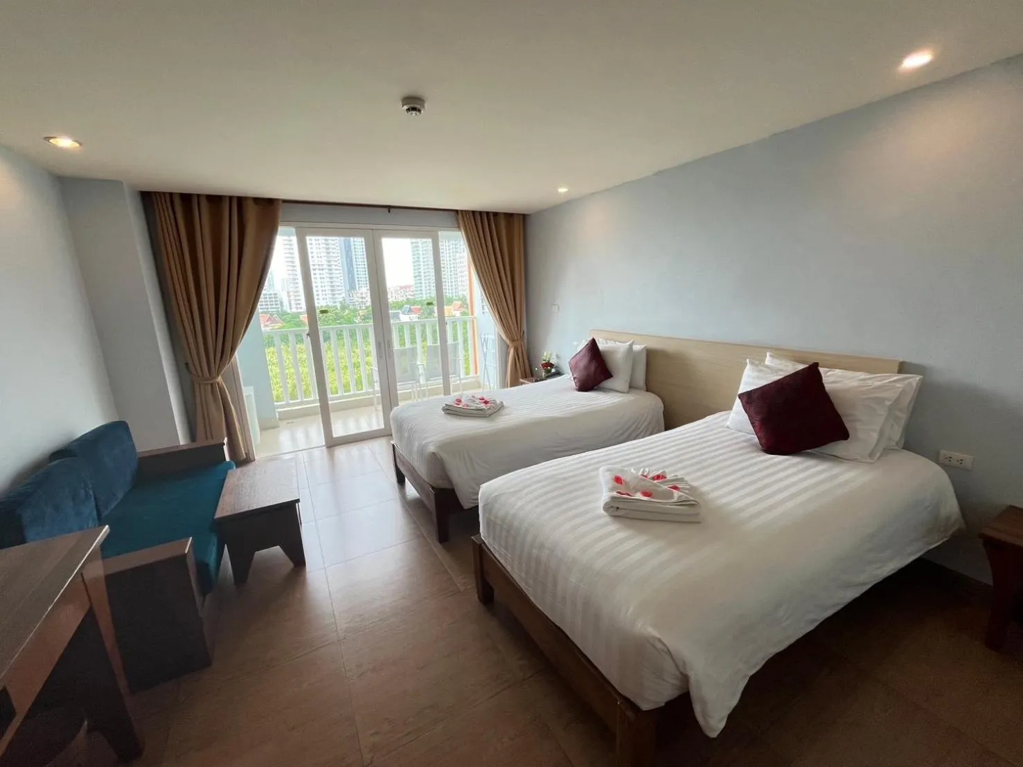 Bed in Saisawan Beach Luxury Hotel