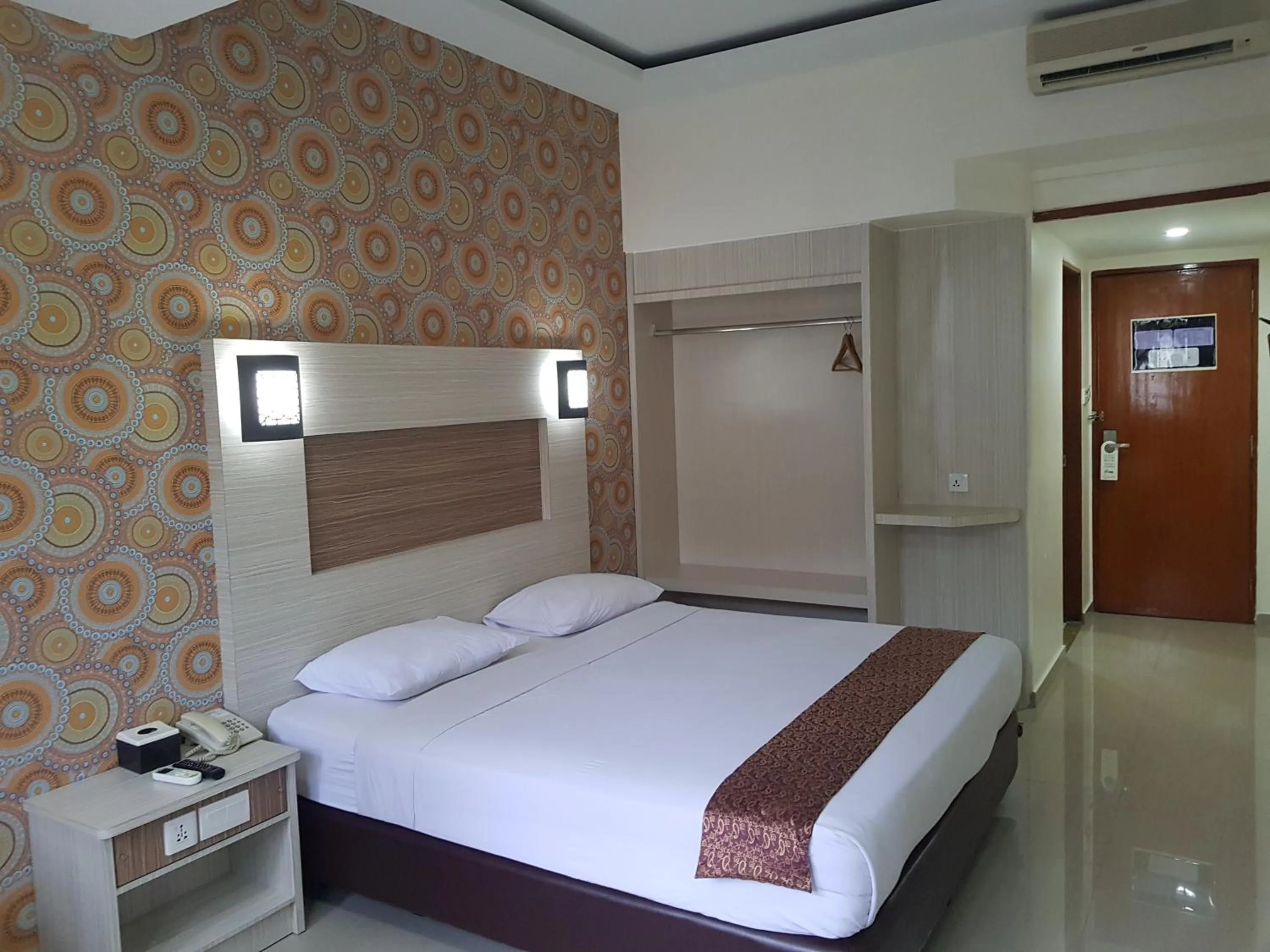 Bedroom, Bed in The K Hotel