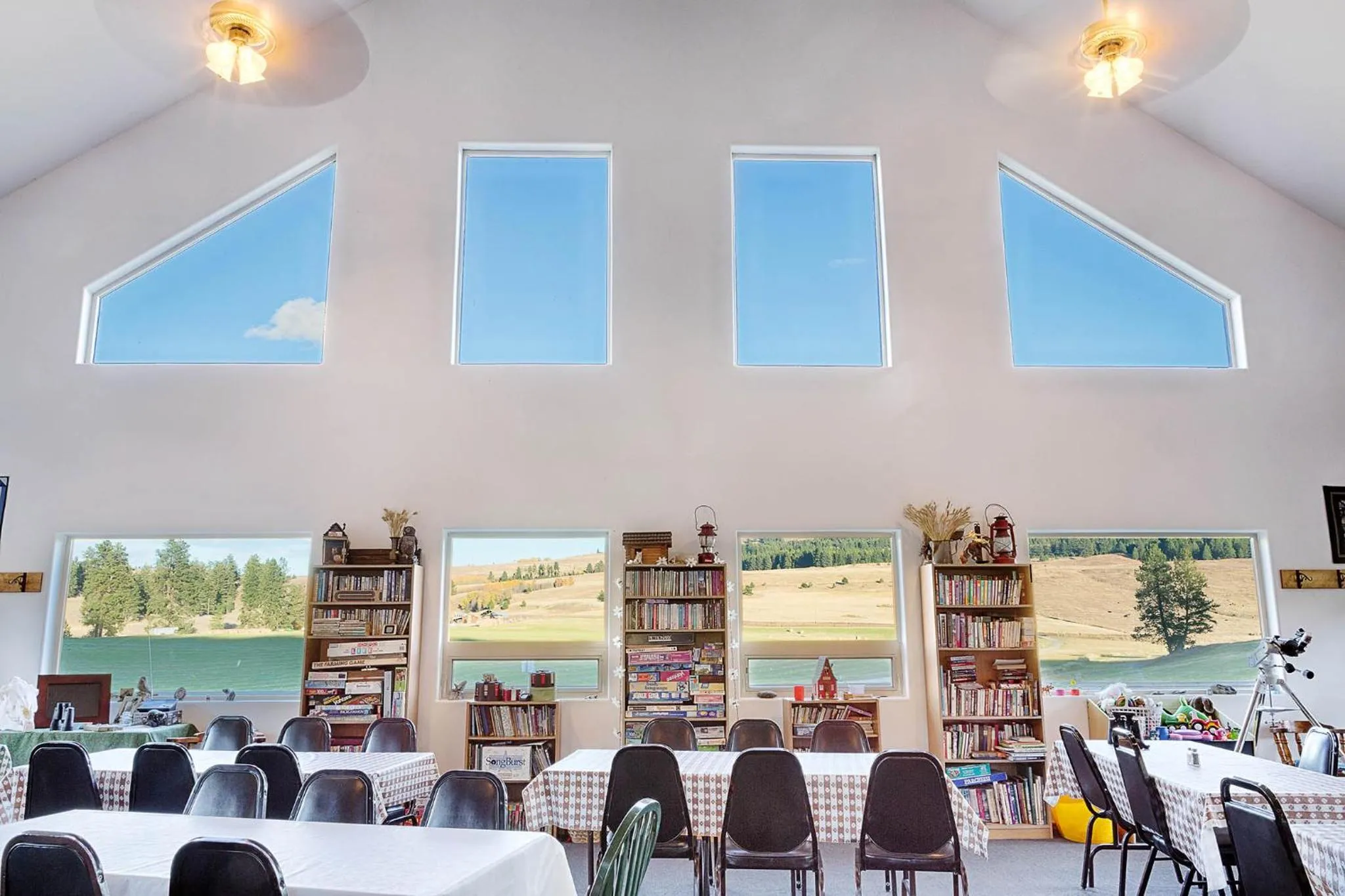 Lobby or reception in Frontier Cabin