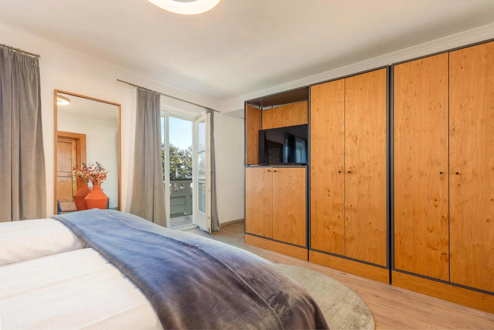 Photo of the whole room, Bed in Hotel Schlossblick Chiemsee