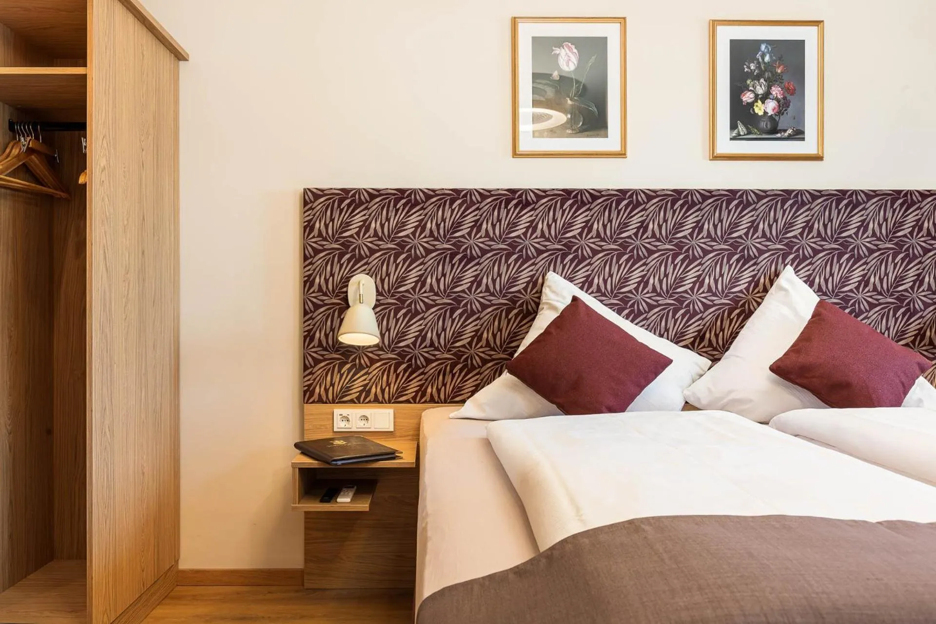 Photo of the whole room, Bed in Hotel Schlossblick Chiemsee