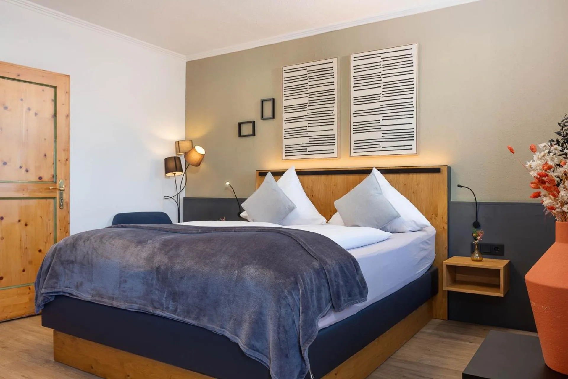 Photo of the whole room, Bed in Hotel Schlossblick Chiemsee