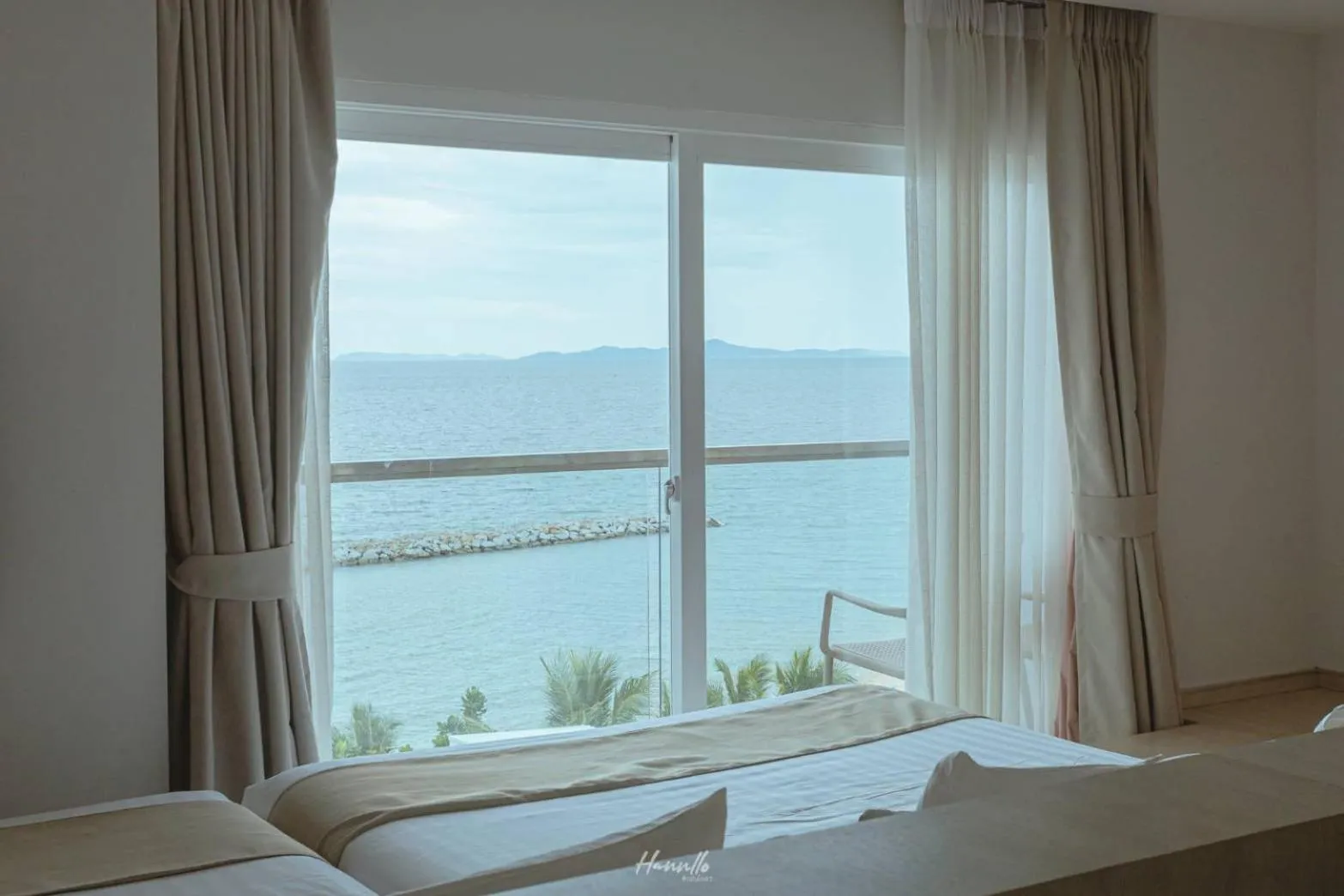 Bed in Worita Cove Hotel