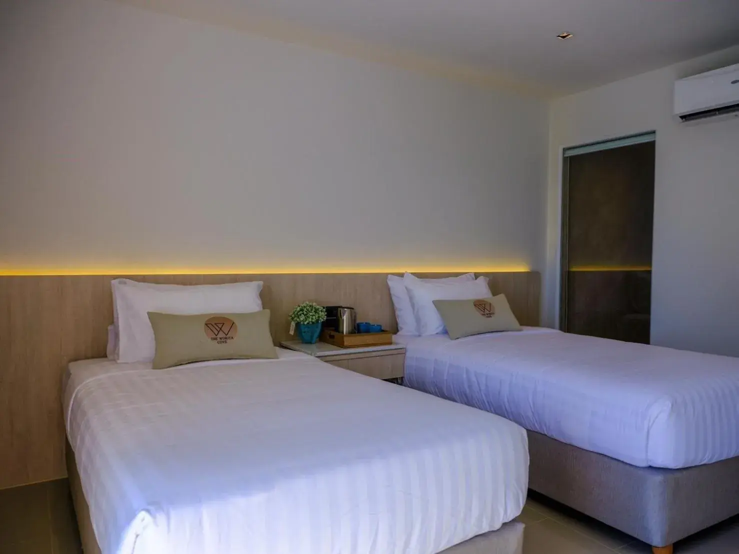 Bed in Worita Cove Hotel