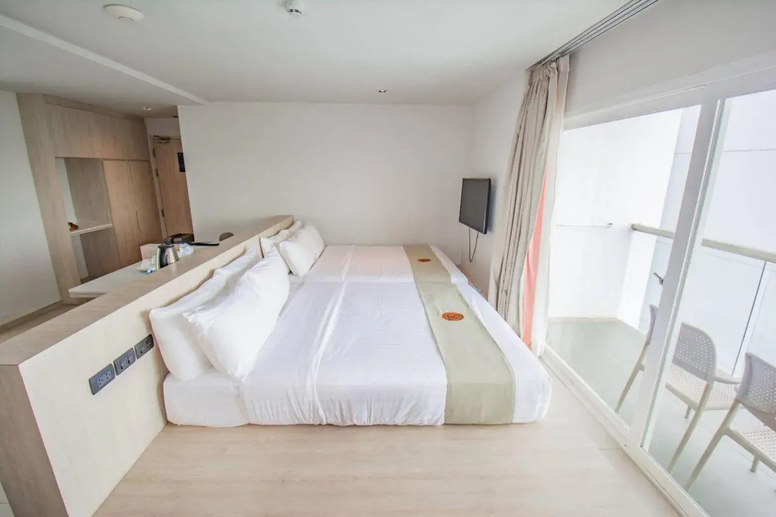 Bed in Worita Cove Hotel