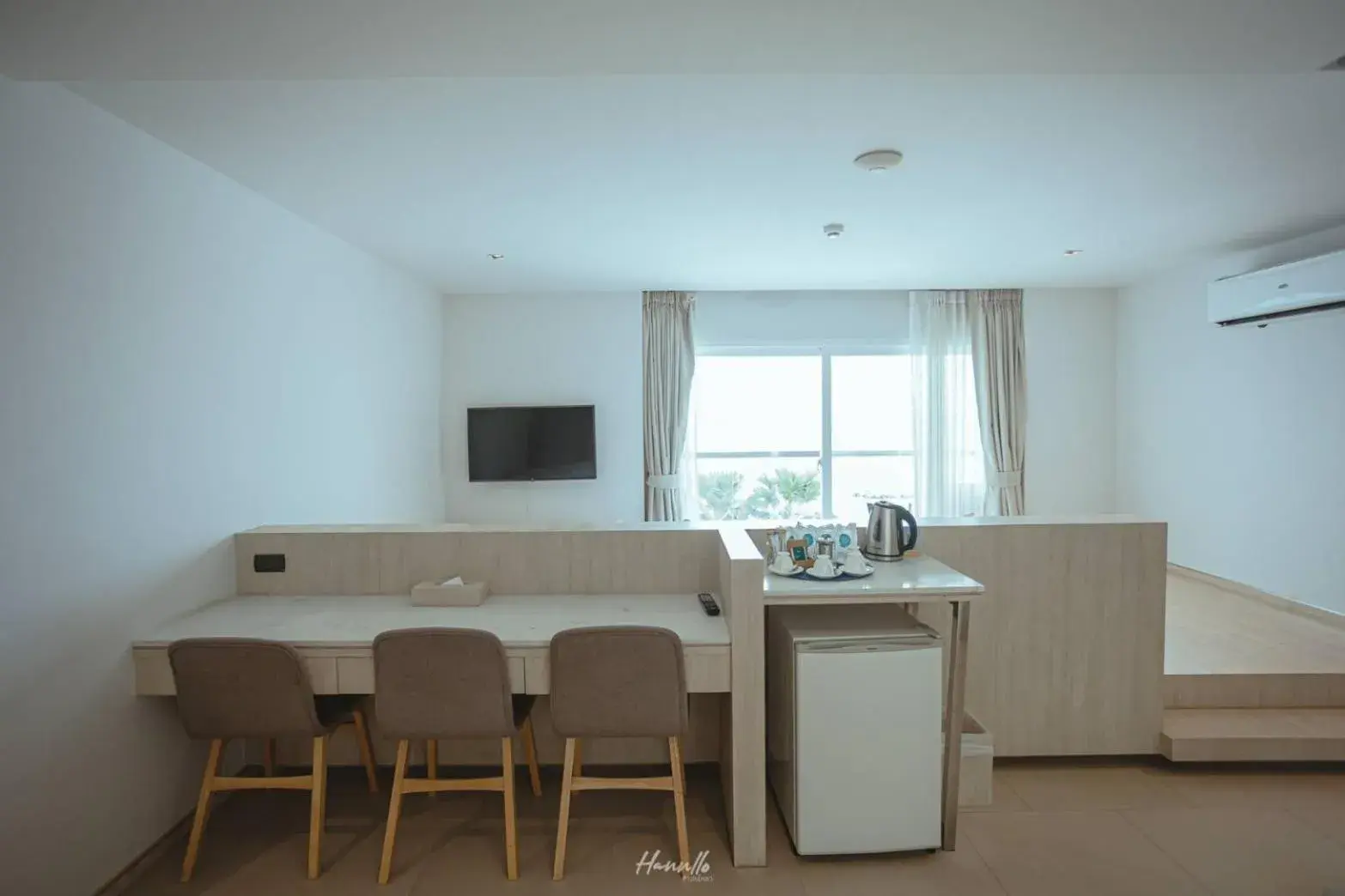 Dining Area in Worita Cove Hotel