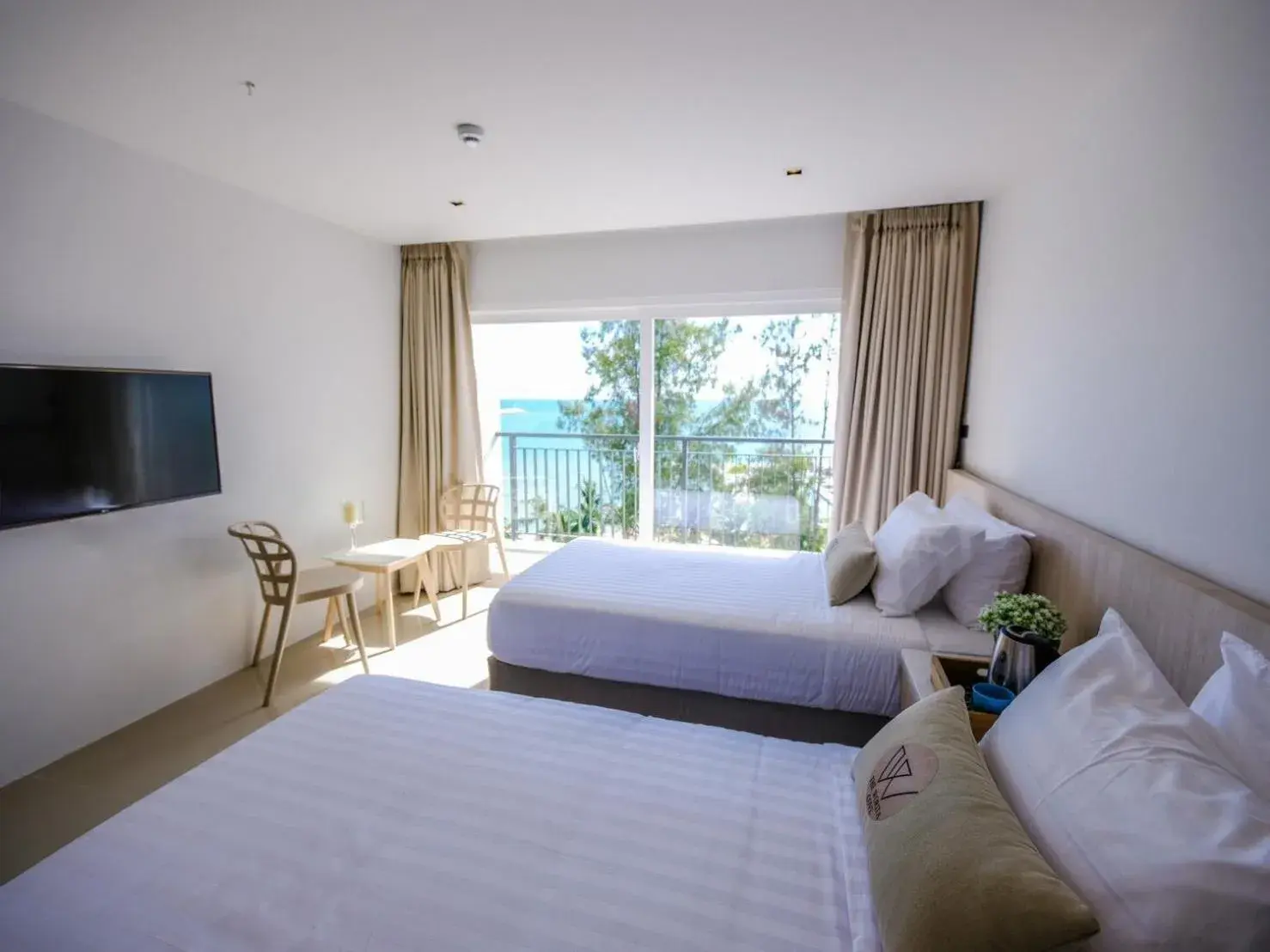 Sea view, Bed in Worita Cove Hotel