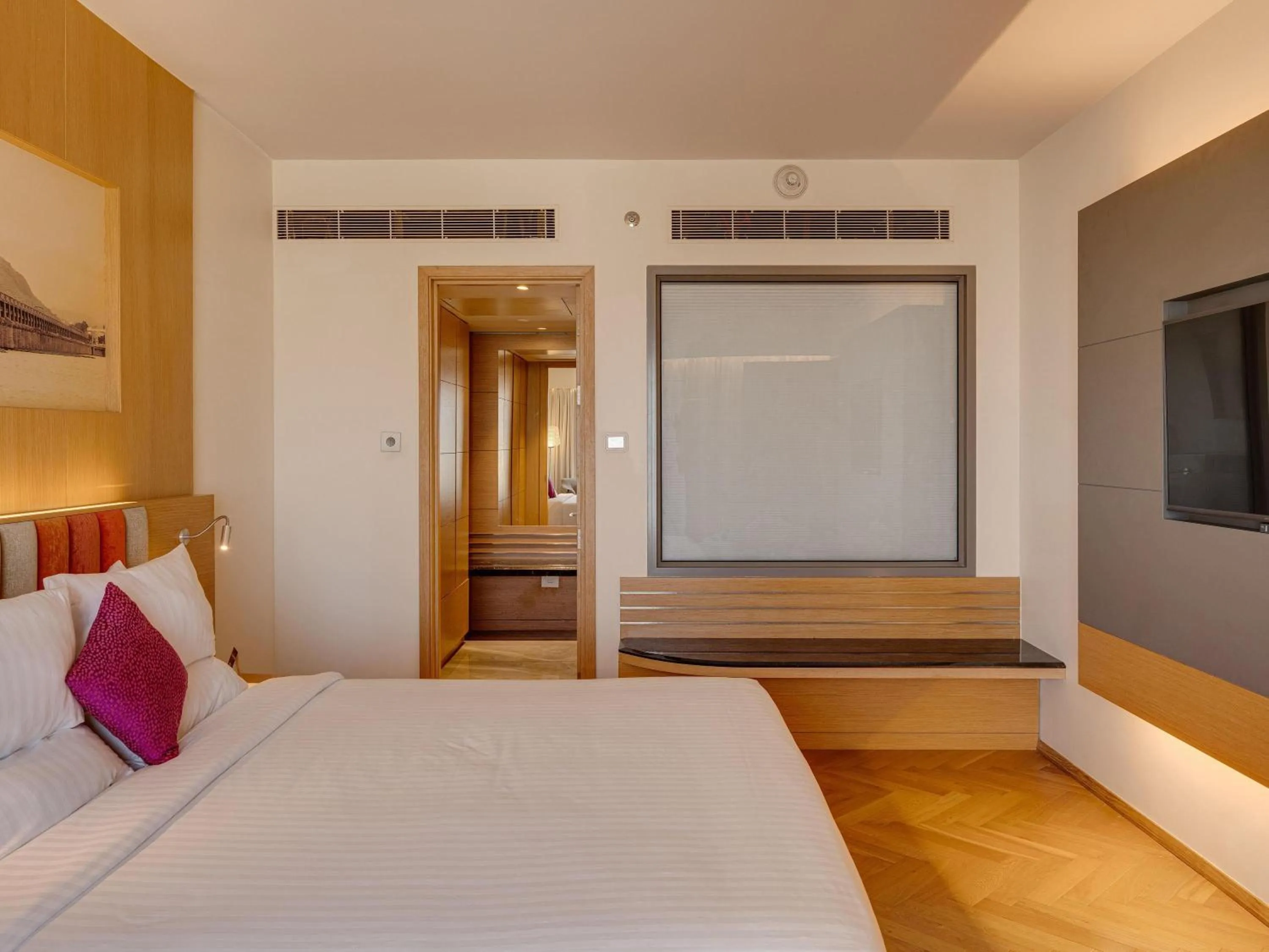 Bedroom, Bed in Novotel Vijayawada Varun