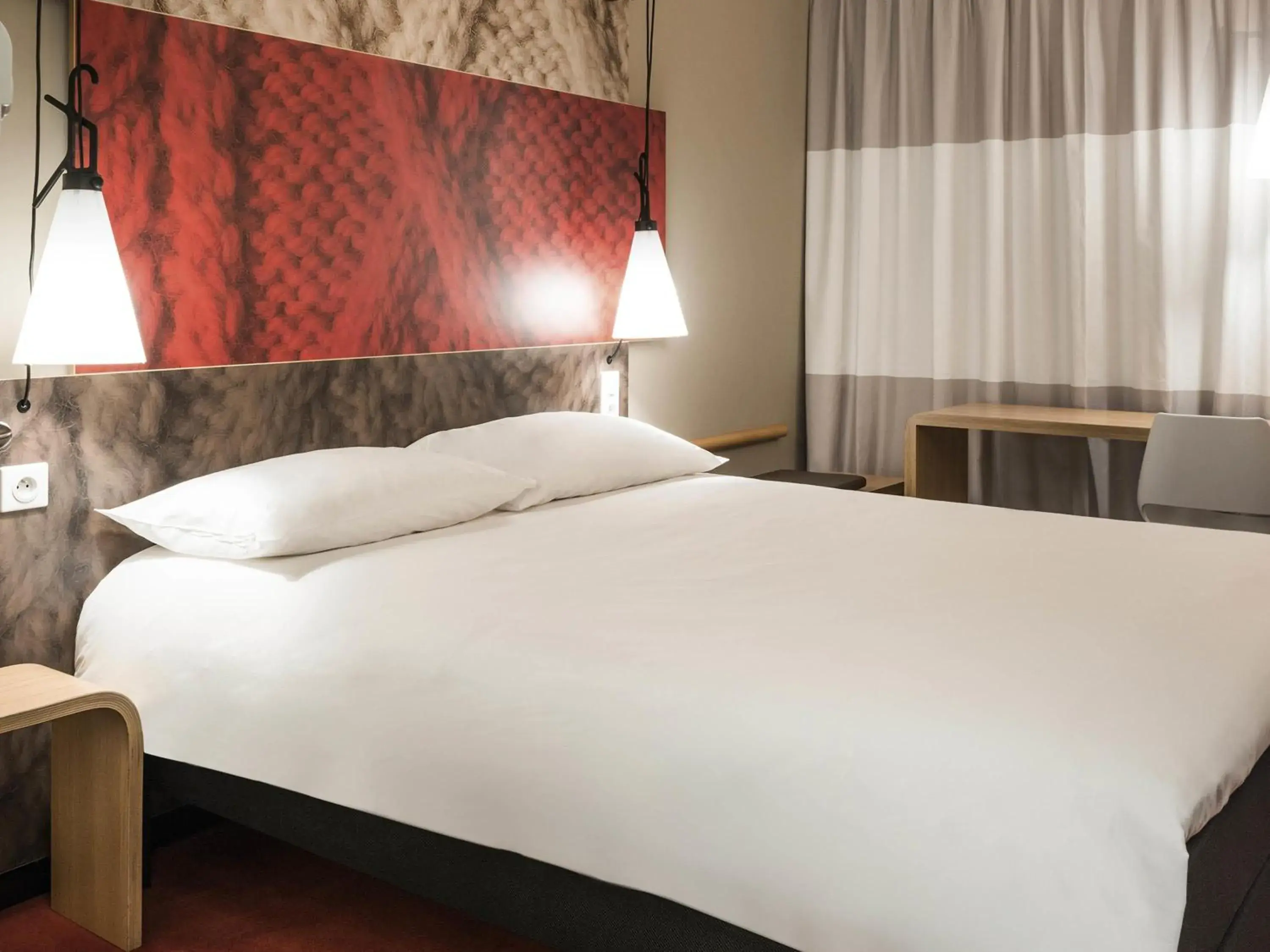 Bedroom, Bed in ibis Vilnius Centre Bedroom, Bed in ibis Vilnius Centre