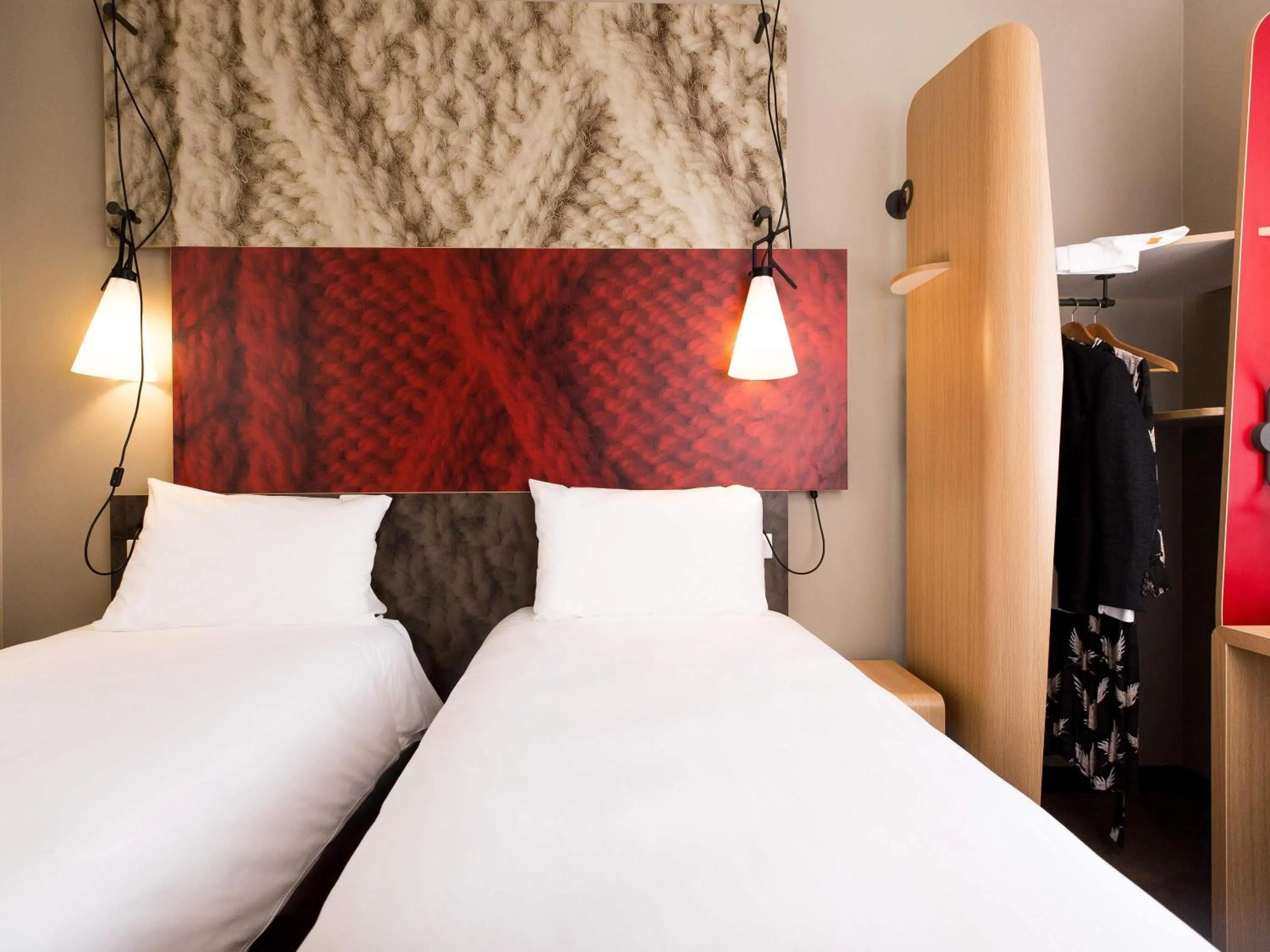 Bedroom, Bed in ibis Vilnius Centre